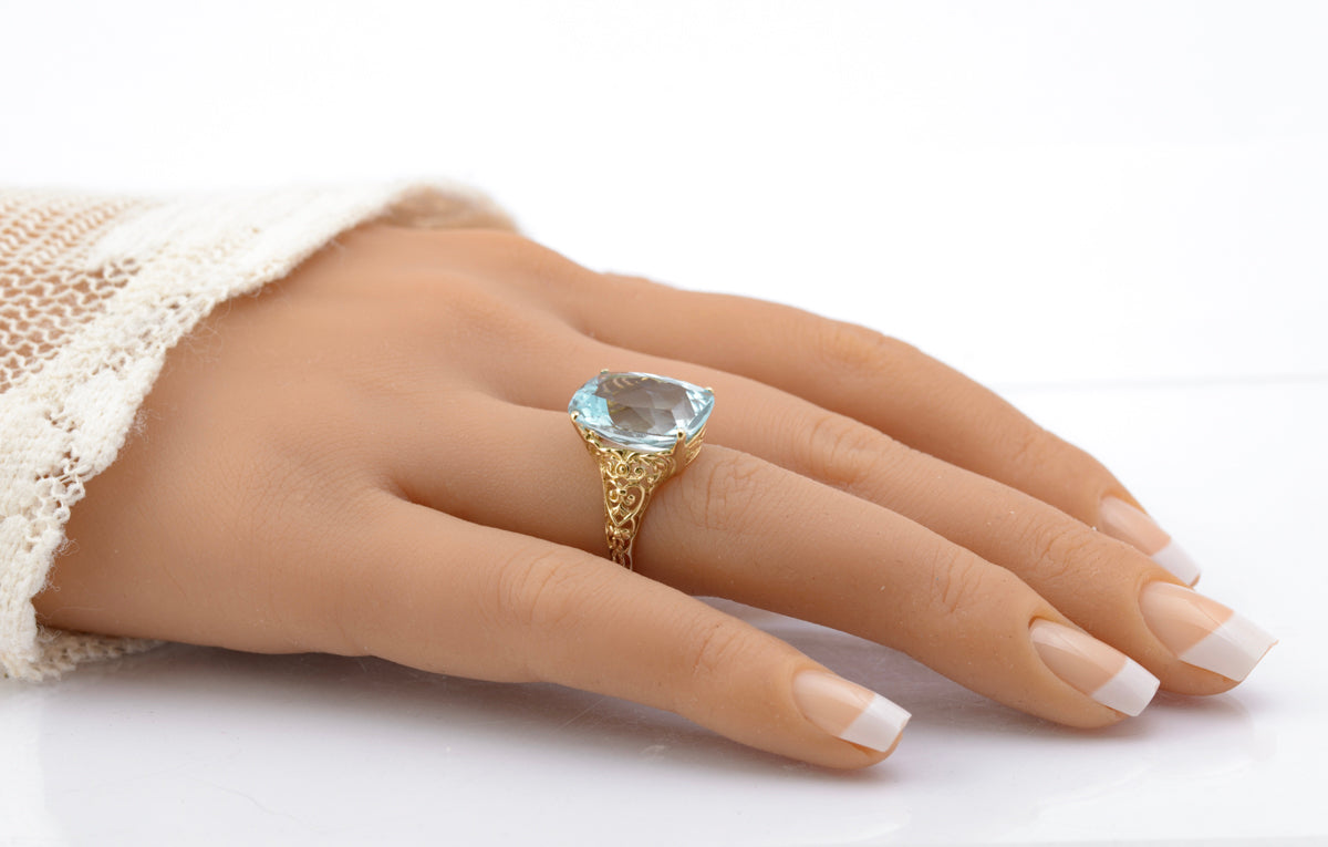 Vintage 9ct Gold Dress Ring - Fine 11 Carat Natural Sky Blue Topaz Cushion Cut  (B2390)