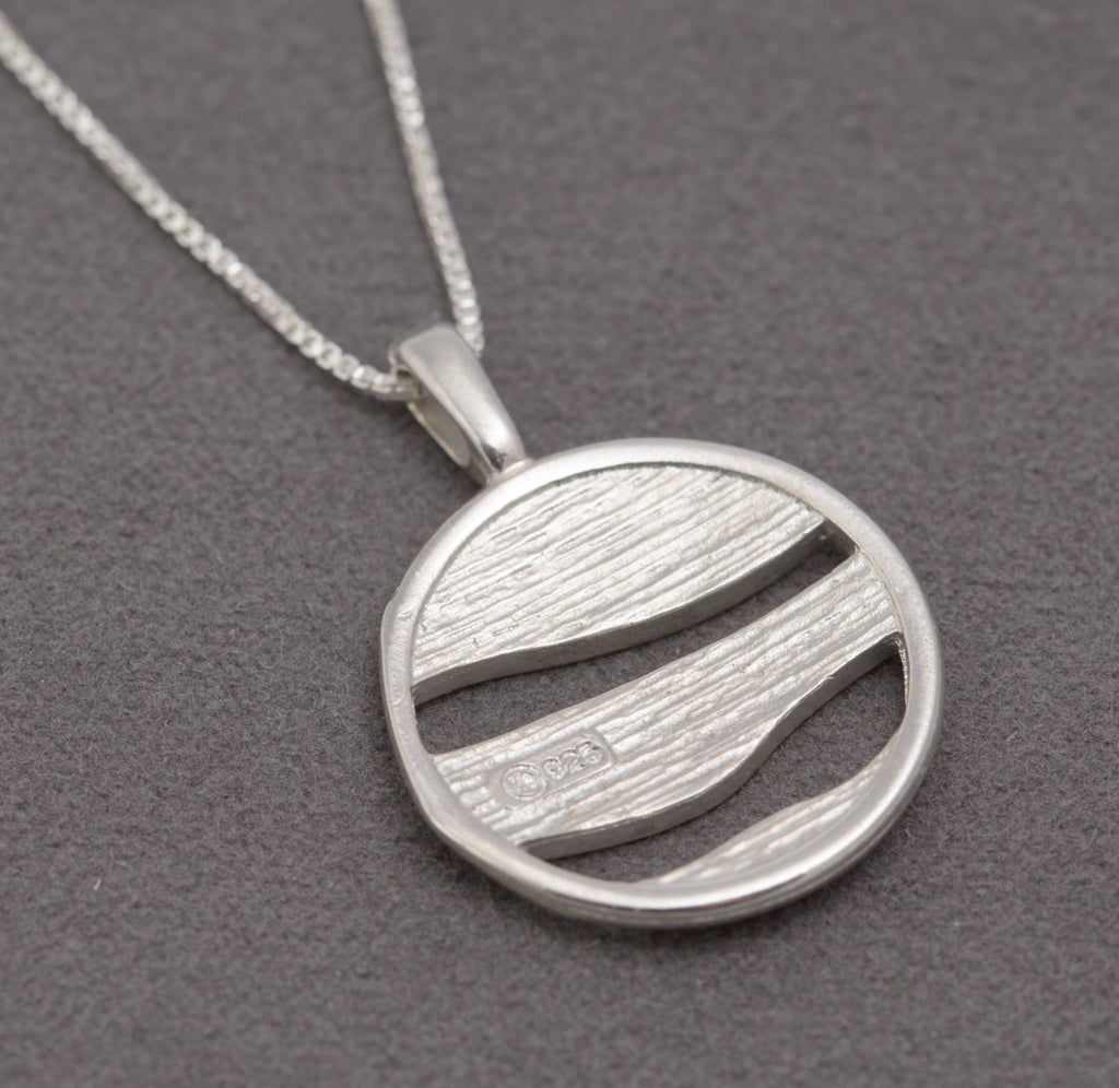 Malcolm Gray For Ortak Scottish Sterling Silver & Enamel Pendant Necklace (B2396)