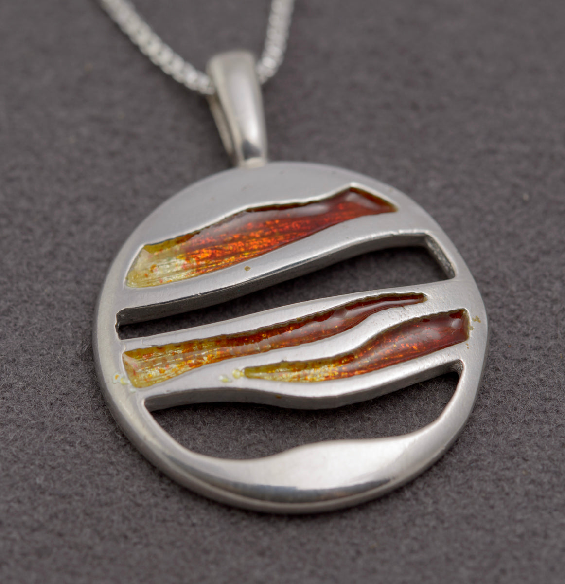 Malcolm Gray For Ortak Scottish Sterling Silver & Enamel Pendant Necklace (B2396)