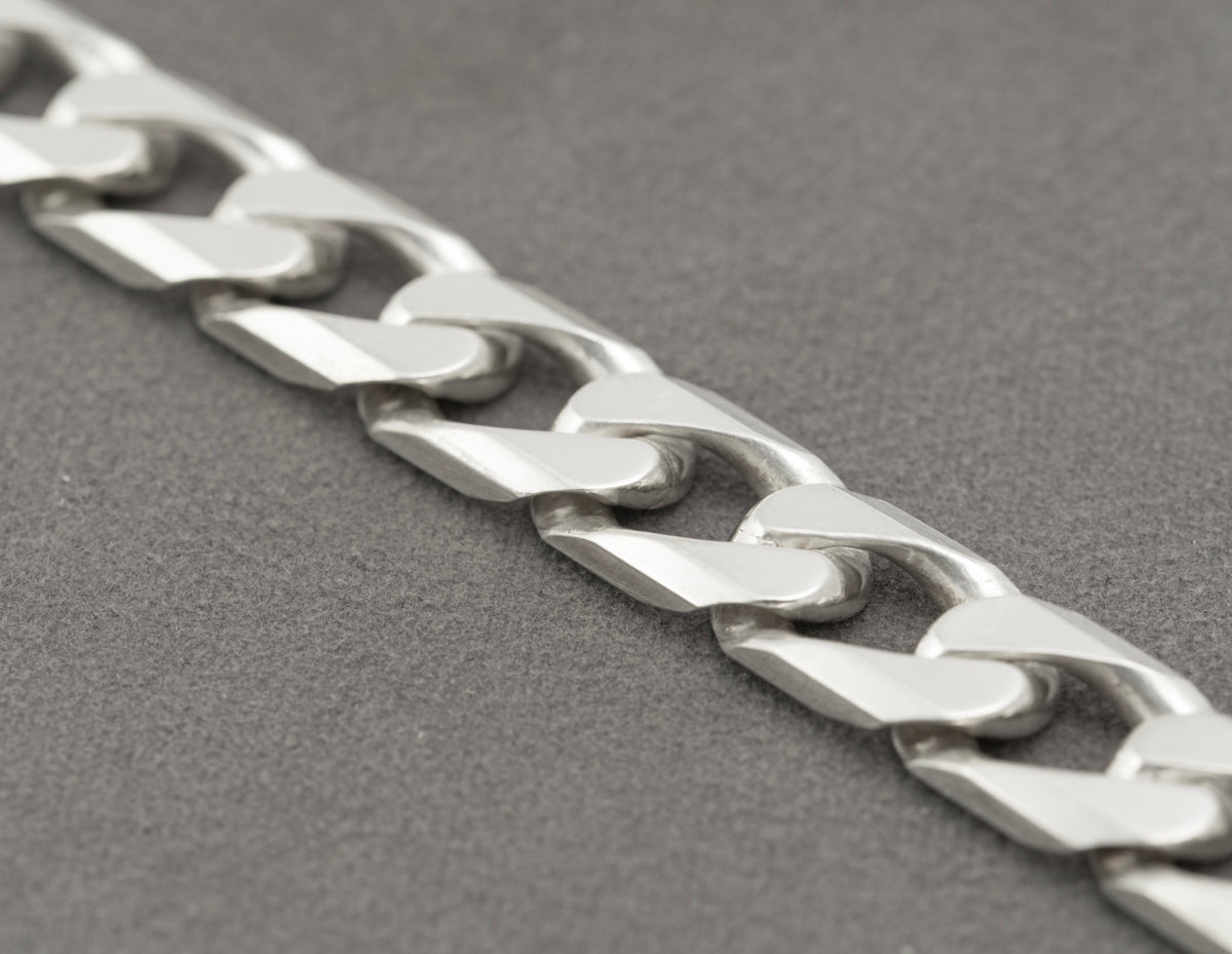 Vintage Heavy & Chunky Sterling Silver Hallmarked Curb Link Mens Bracelet (B2399)