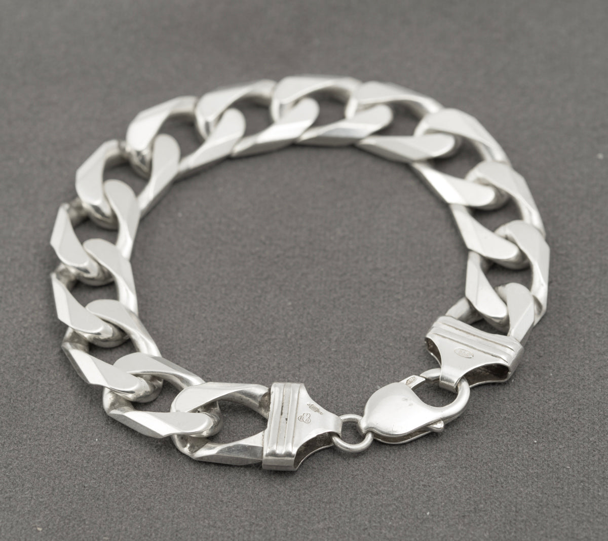 Vintage Heavy & Chunky Sterling Silver Hallmarked Curb Link Mens Bracelet (B2399)