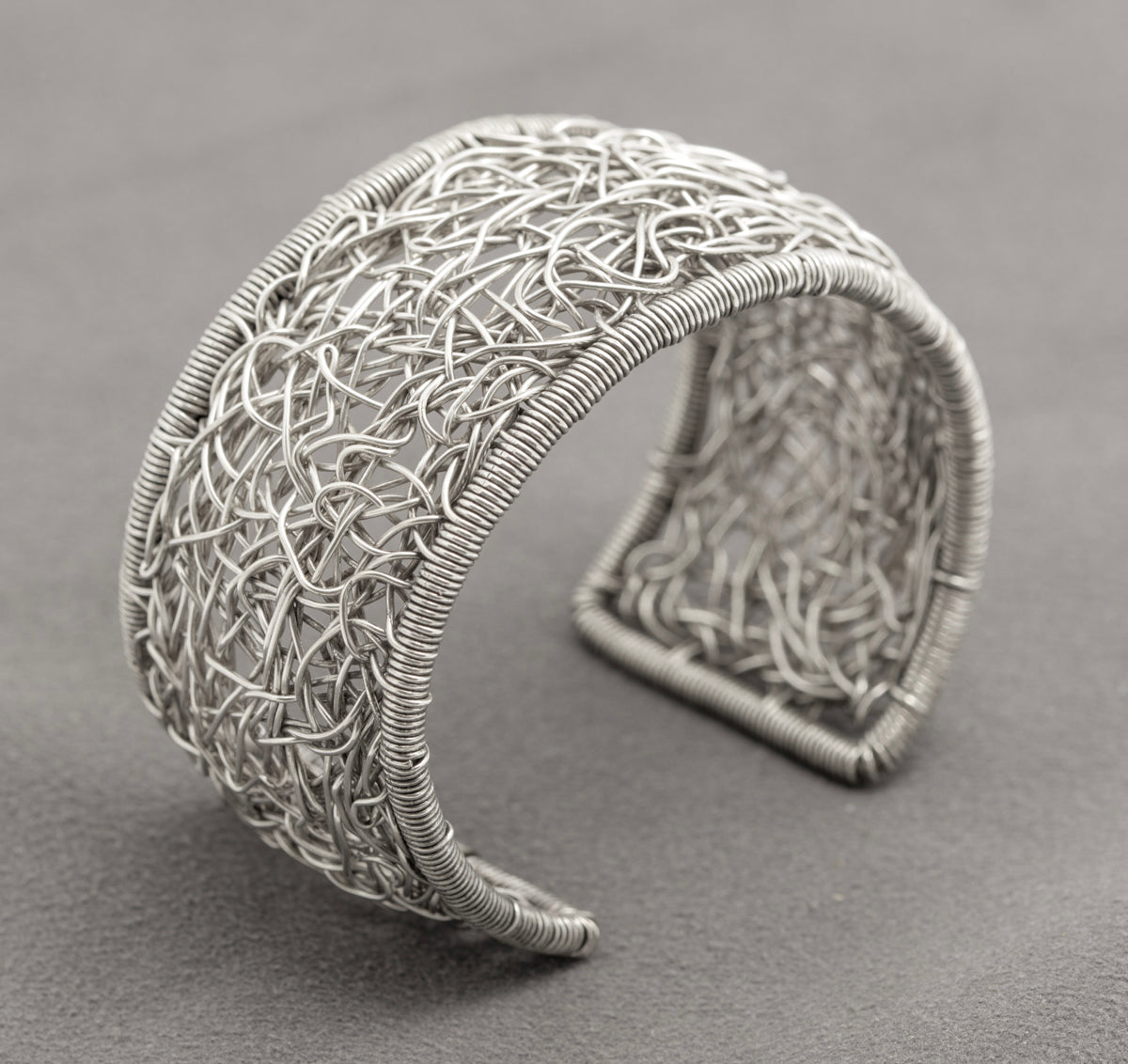 Vintage Mexican Sterling Silver Cuff Bangle/Bracelet Wire Work Hand Made (B2410)