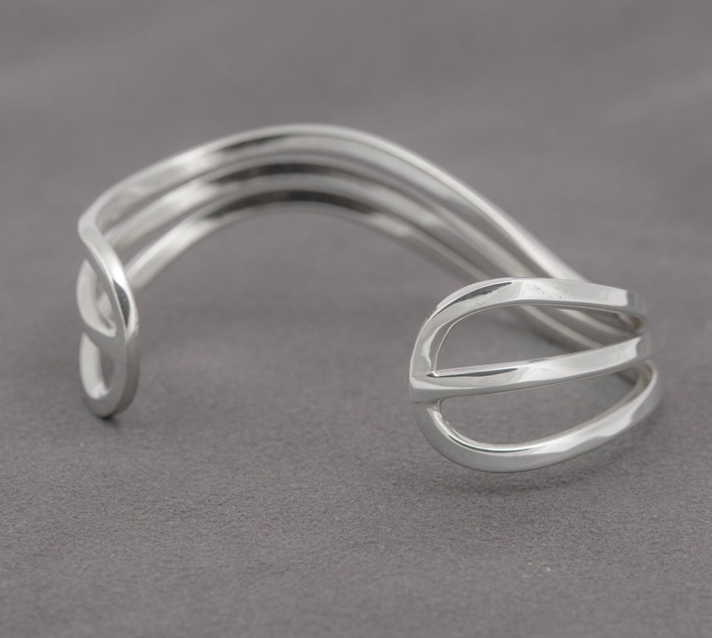 Vintage Mexican Taxco 925 Sterling Silver Wavy Bar Bangle / Bracelet (B2420)