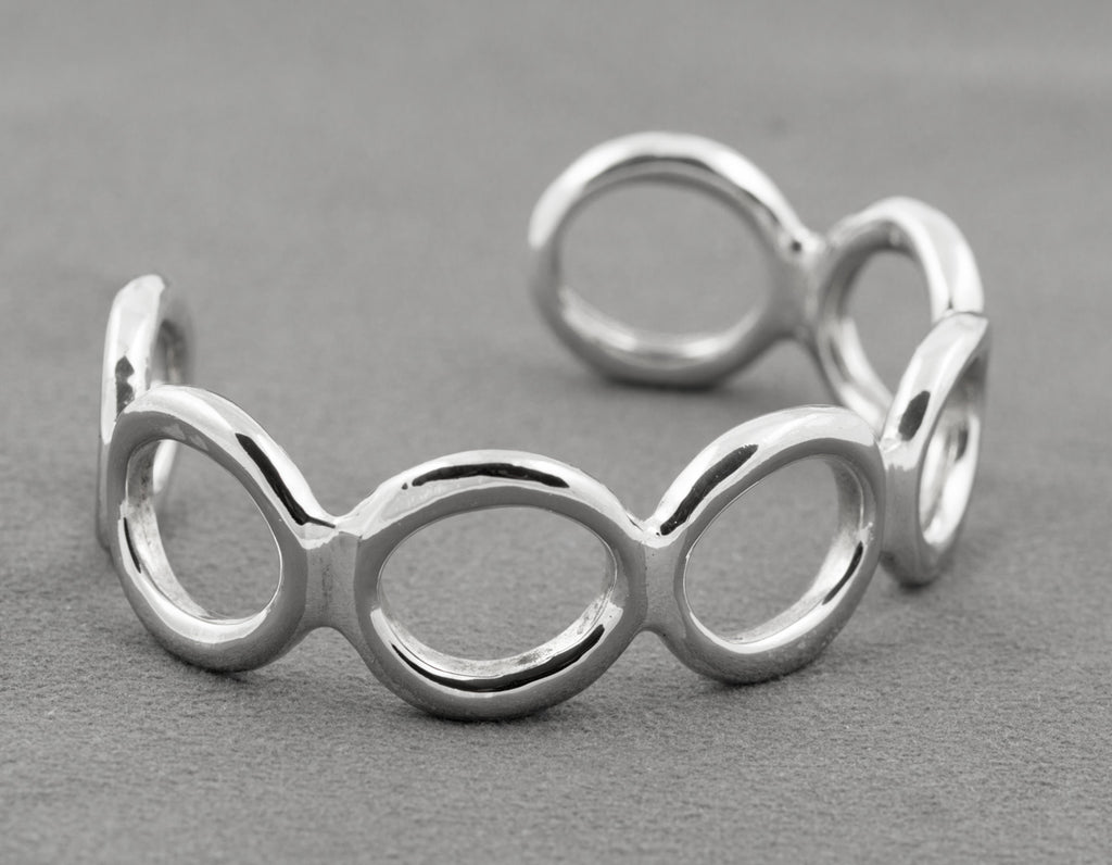 Vintage 925 Sterling Silver Heavy Loop Bangle Bracelet Hand Made 1980's (B2431)