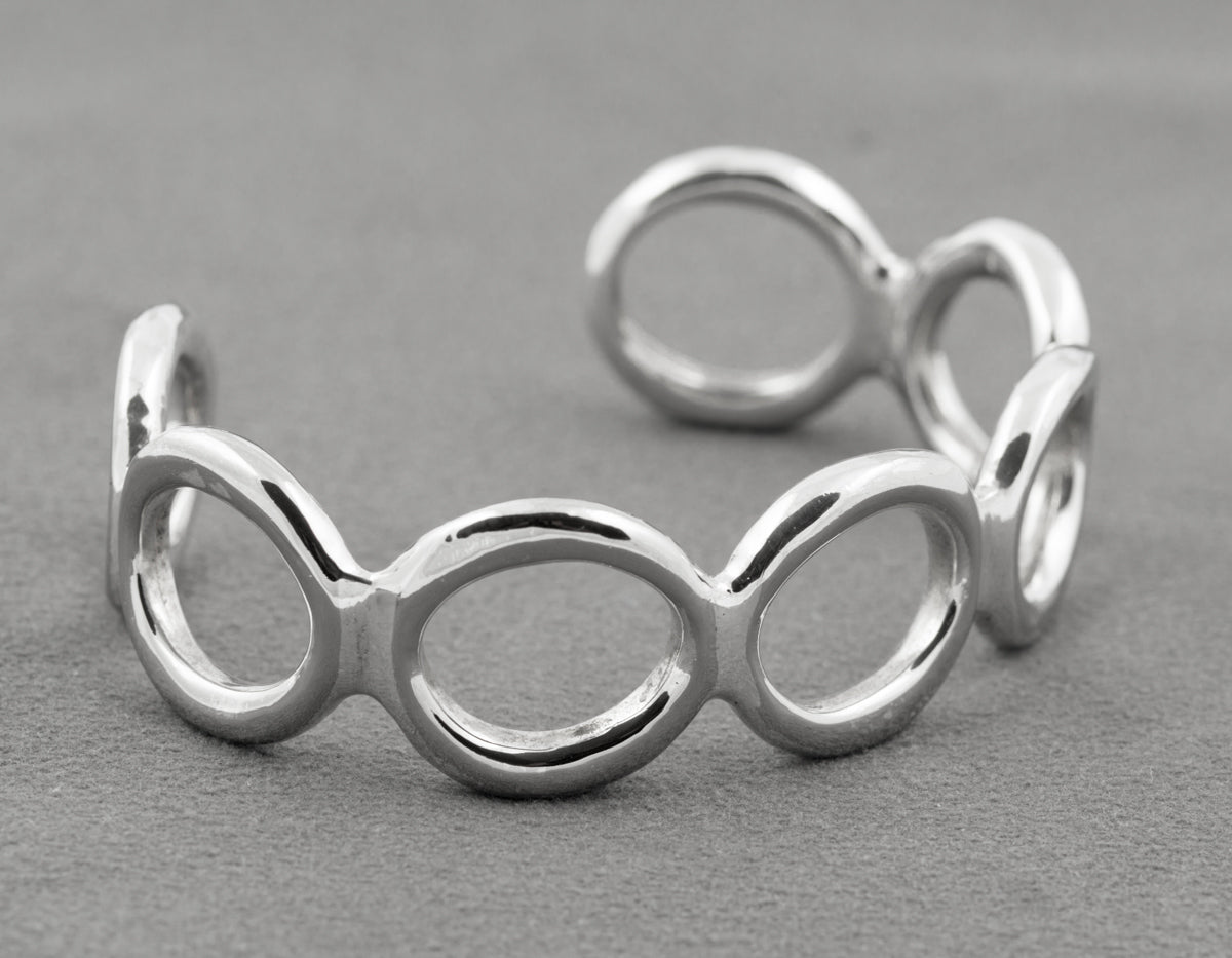 Vintage 925 Sterling Silver Heavy Loop Bangle Bracelet Hand Made 1980's (B2431)