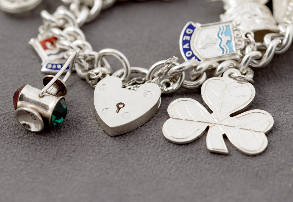Vintage Sterling Silver Charm Bracelet | 19 Charms | Chunky | Birmingham Hallmark 1966 | B2438
