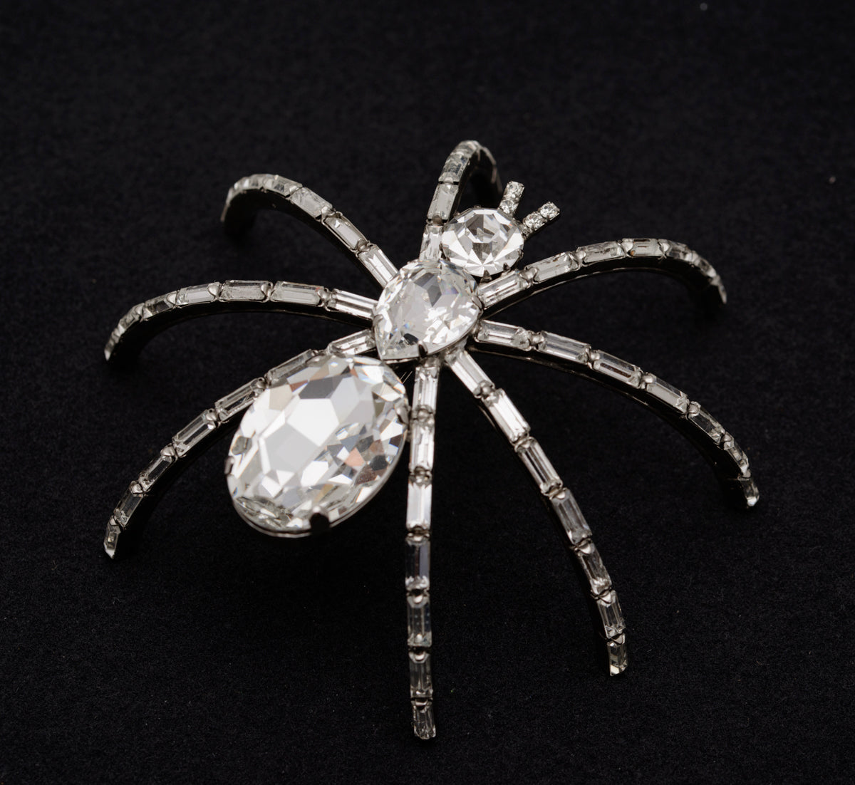 Vintage Butler & Wilson Iconic Large Spider Shoulder Brooch Pin - Boxed (B2460)