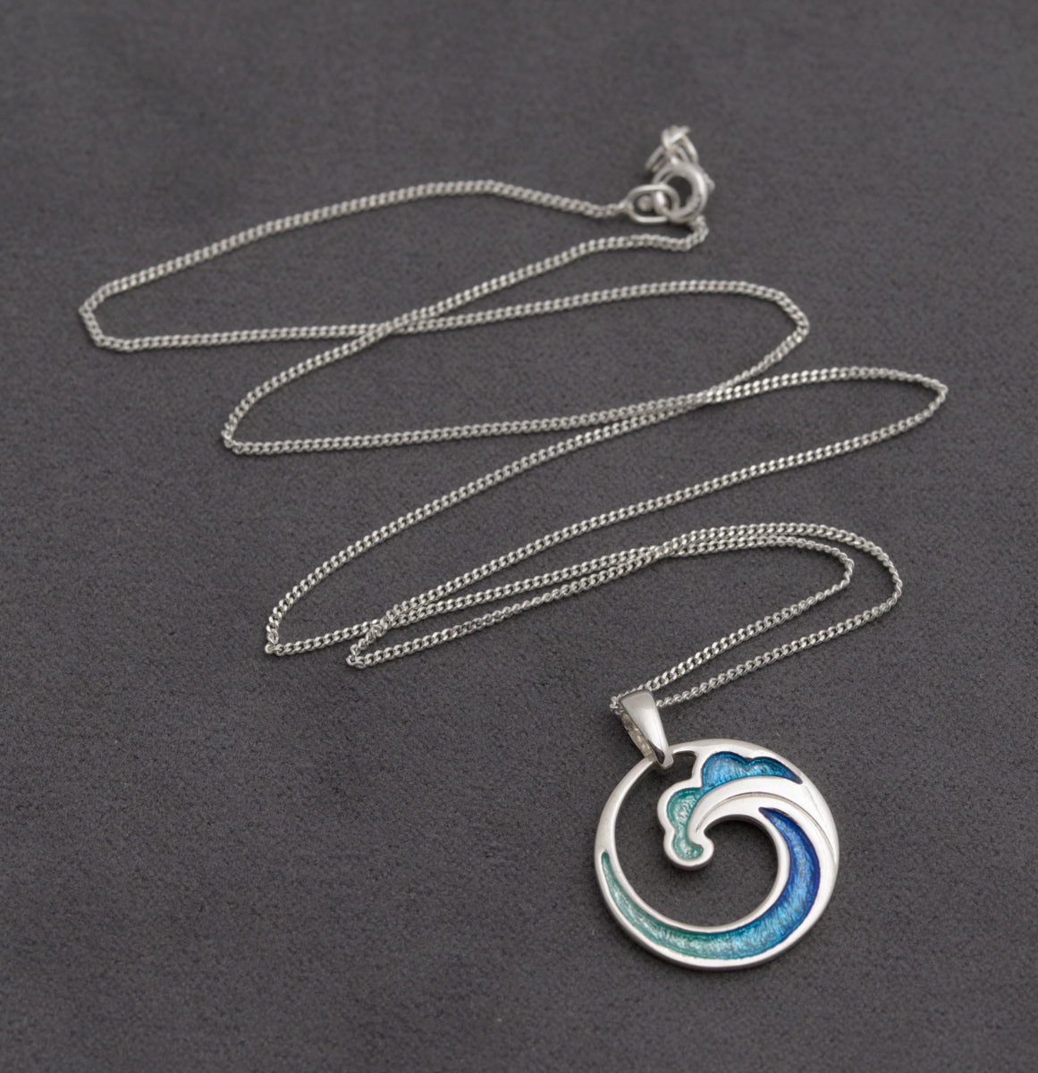 Malcolm Gray - Ortak Jewellery Sterling Silver & Enamel Costal Pendant Necklace (B2498)