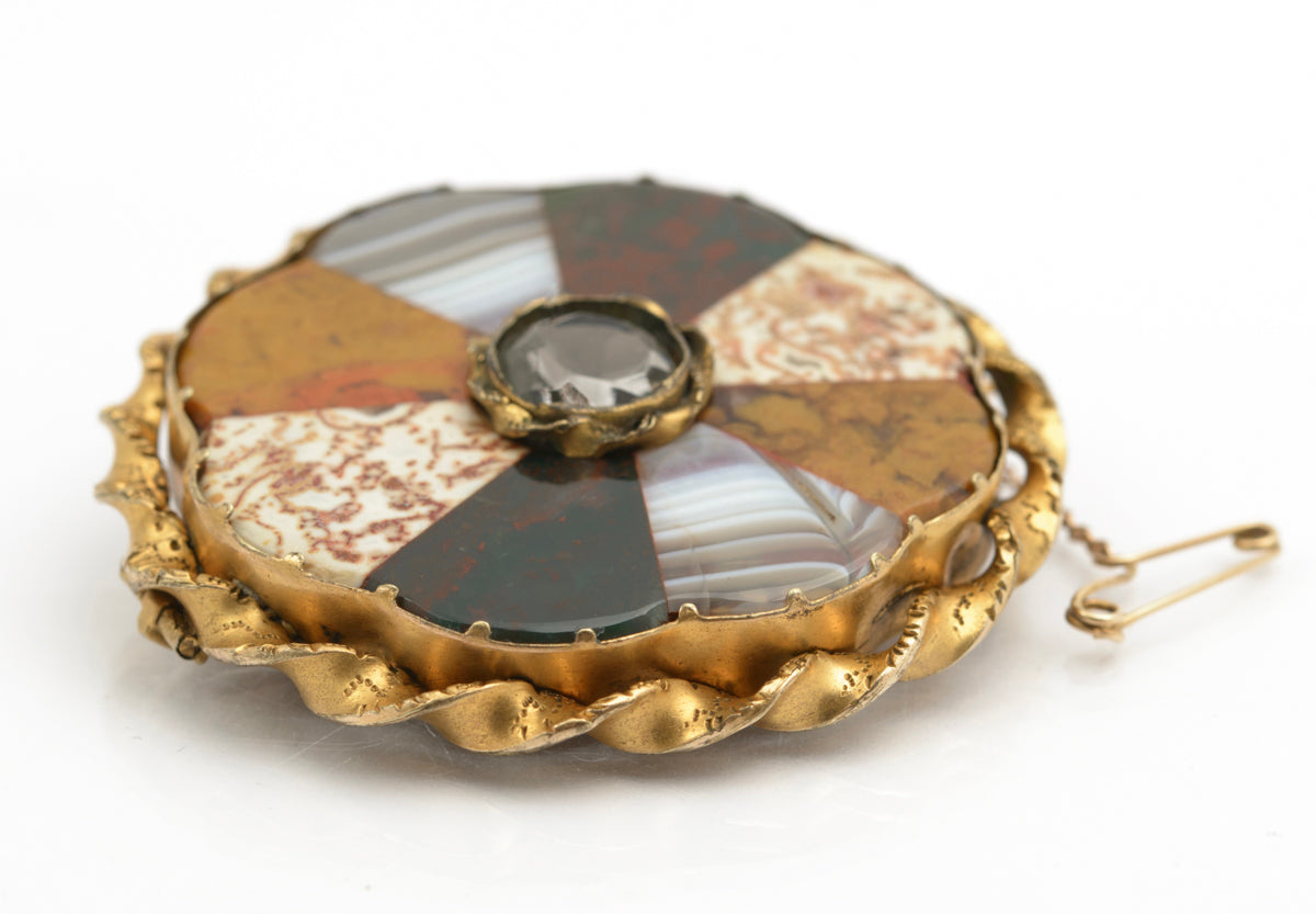Antique Victorian Large Scottish Specimen Agate/Stone Brooch Gilt Metal Mount (B2509)
