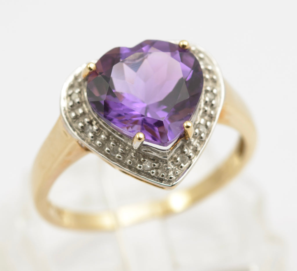 Vintage 9ct Gold & Large Heart Cut Amethyst & Diamond Halo Ring UK Size P (B2512)