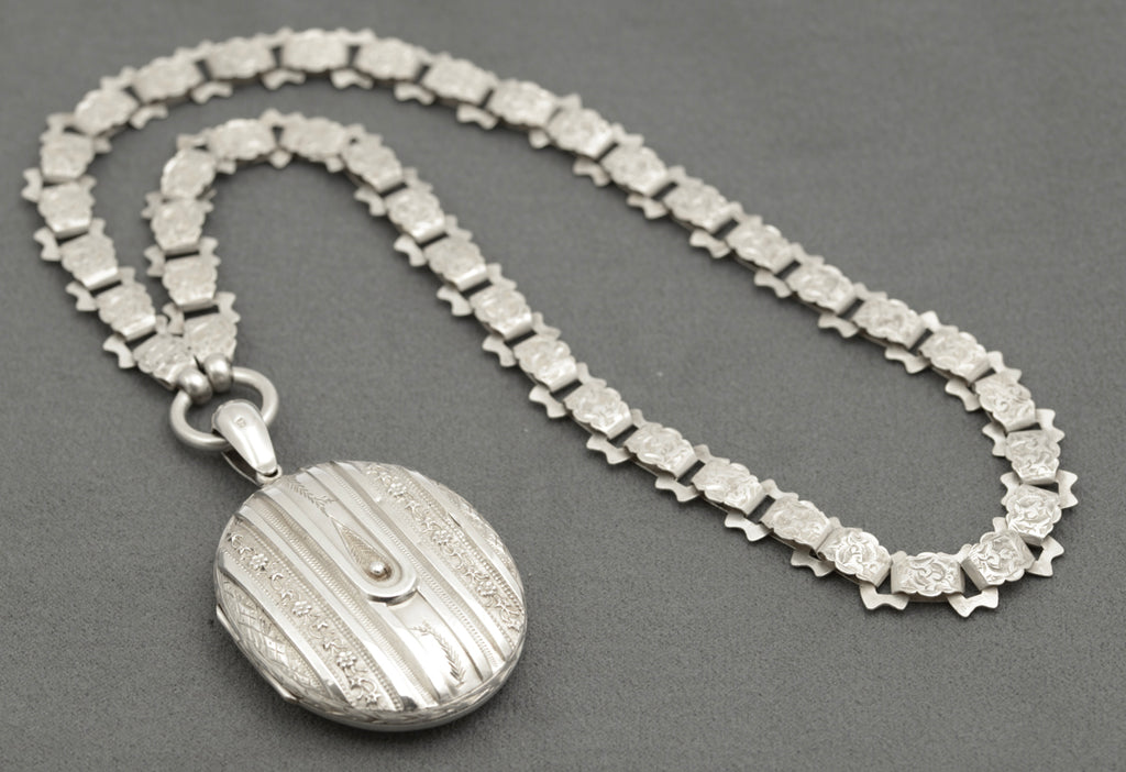 Antique Victorian Sterling Silver Locket & Fancy Link Book Chain Necklace (B2513)