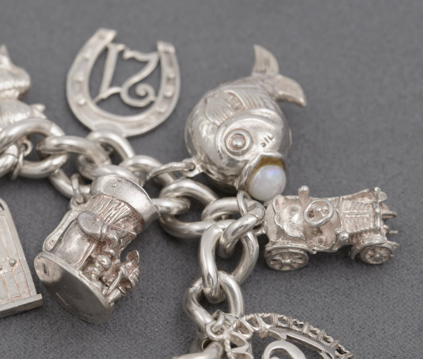 Vintage Sterling Silver Heavy Charm Bracelet With 13 Charms & Heart Clasp (B2518)