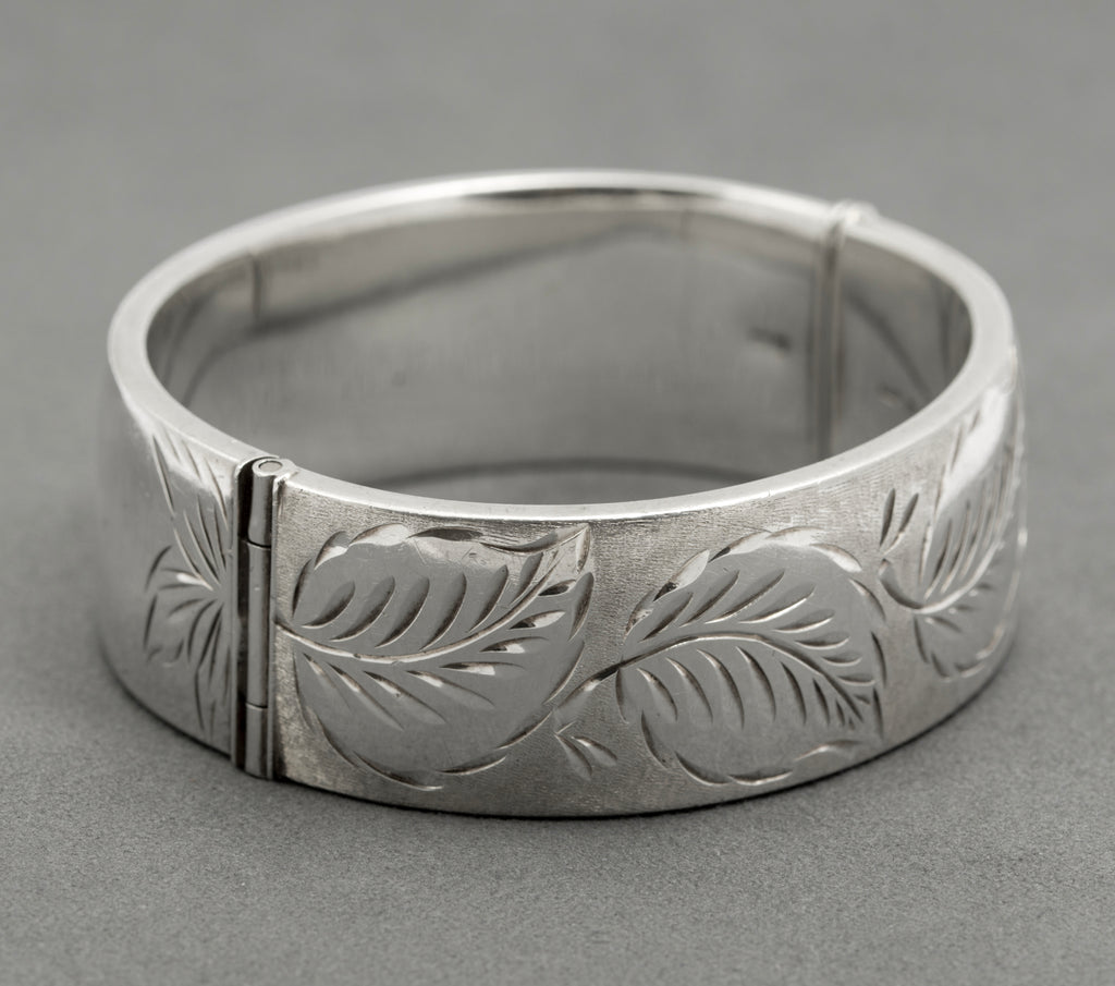 Vintage Sterling Silver Cuff Bangle - Bright Cut Leaves - Patent Sliding Clasp - Hallmarked 1972 - B2523