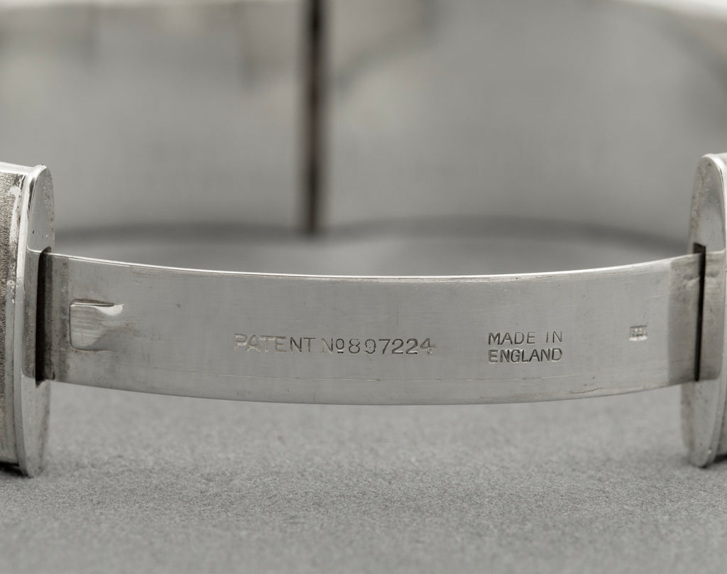 Vintage Sterling Silver Cuff Bangle - Bright Cut Leaves - Patent Sliding Clasp - Hallmarked 1972 - B2523