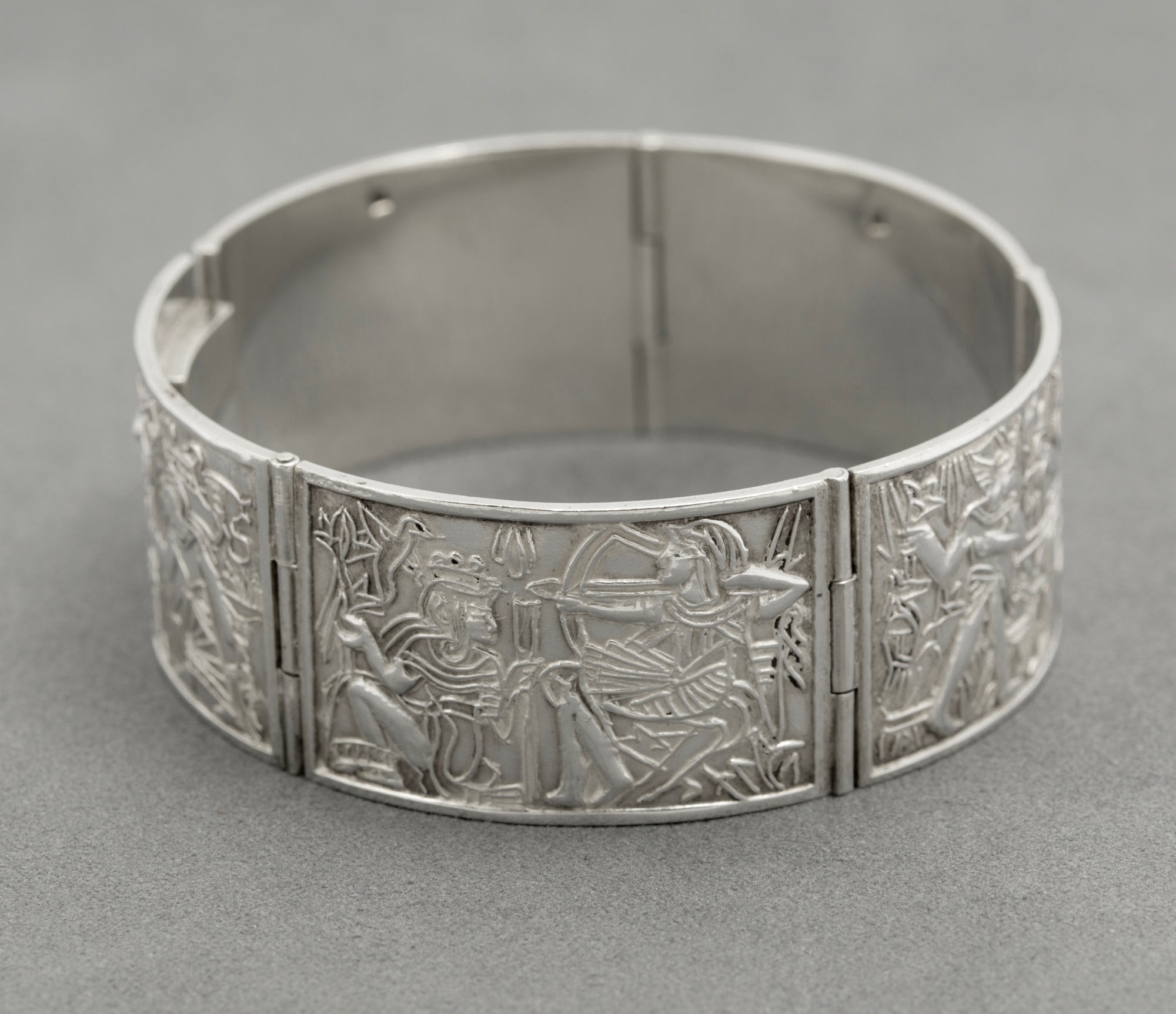 Vintage Egyptian .900 Silver Panel Bracelet Sphinx Pyramids Hallmarked (B2524)