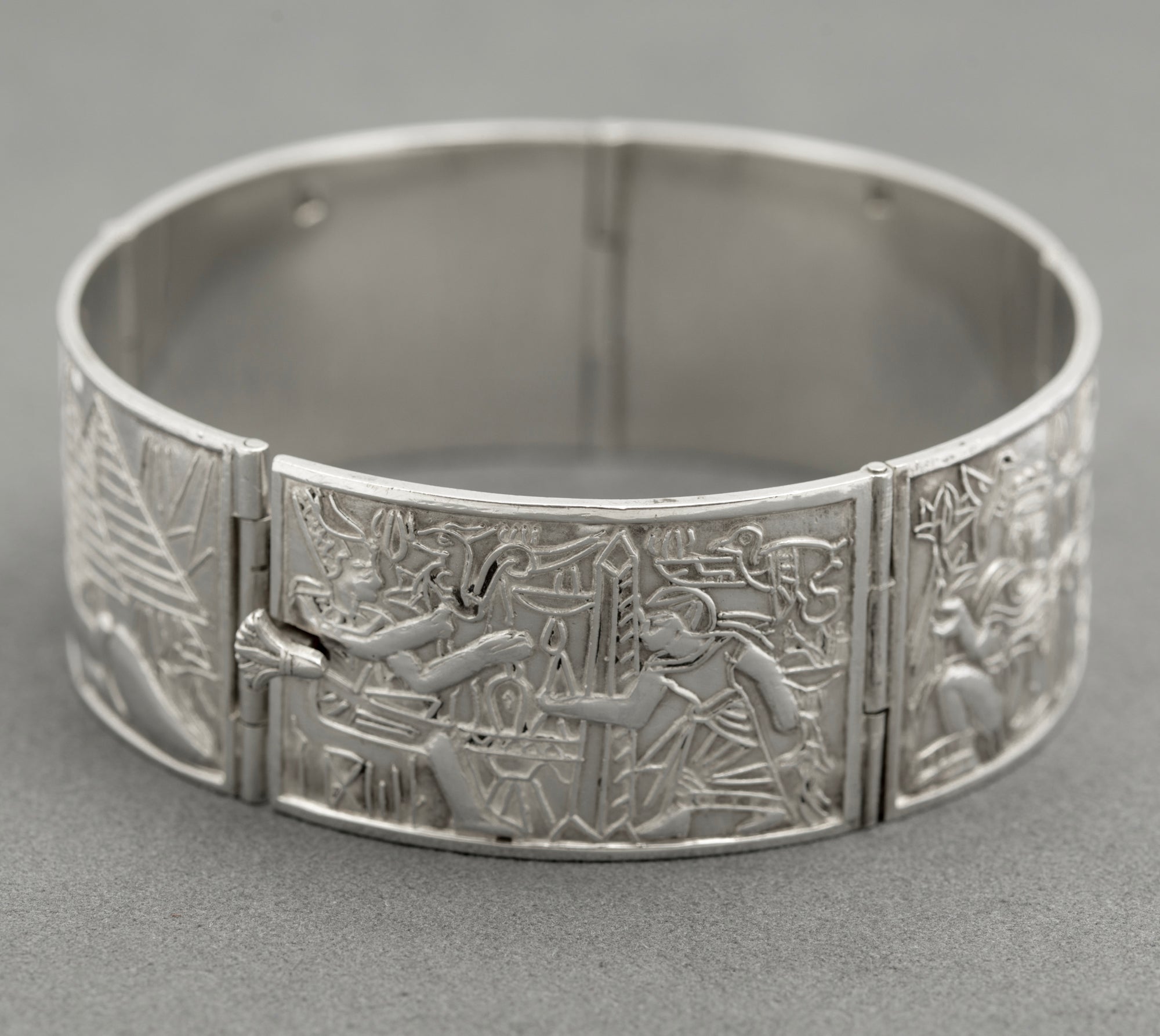 Vintage Egyptian .900 Silver Panel Bracelet Sphinx Pyramids Hallmarked (B2524)