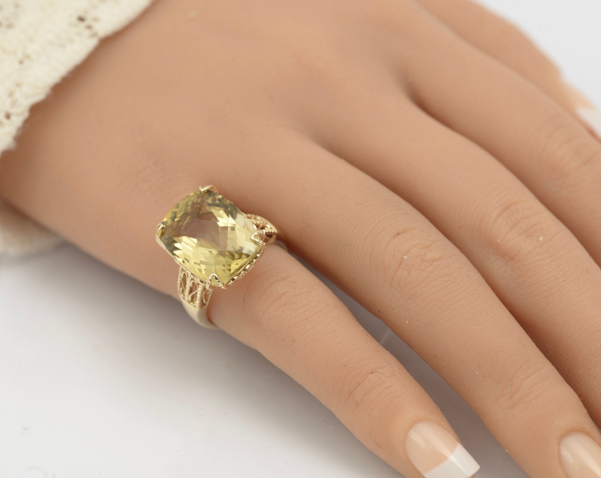 10K Yellow Gold Statement Ring With Large 15 Carat Citrine & Filigree Mount Sz M (B2547)