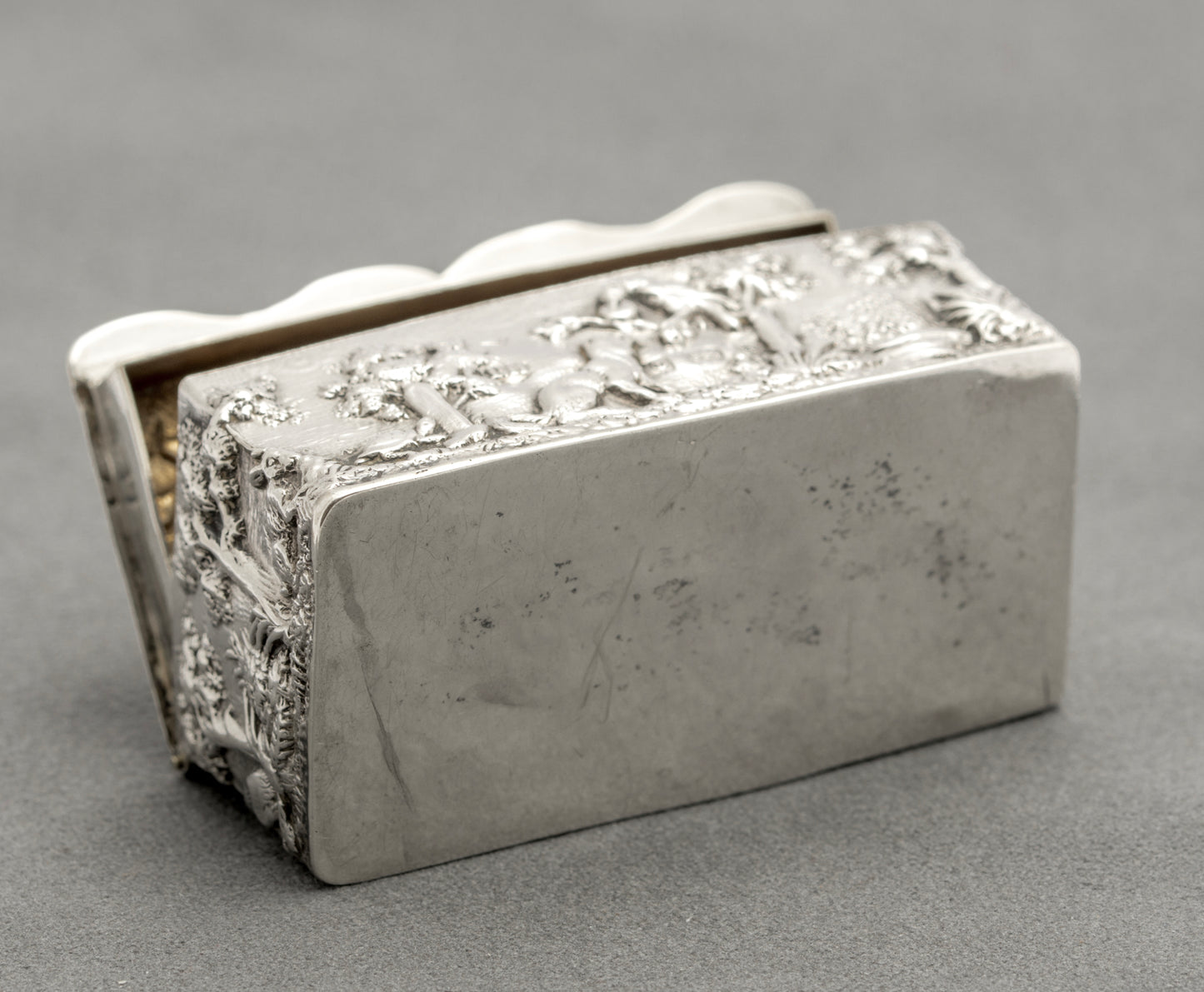 Antique Victorian Sterling Silver Pill/Snuff Box Fox & Stork + Tavern Scene (B2572)