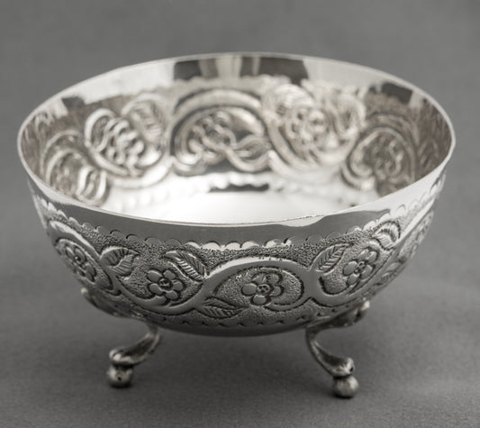 Vintage Cypriot .830 Silver Repousse Sweets/Sweetmeat Bowl Hallmarked (B2579)