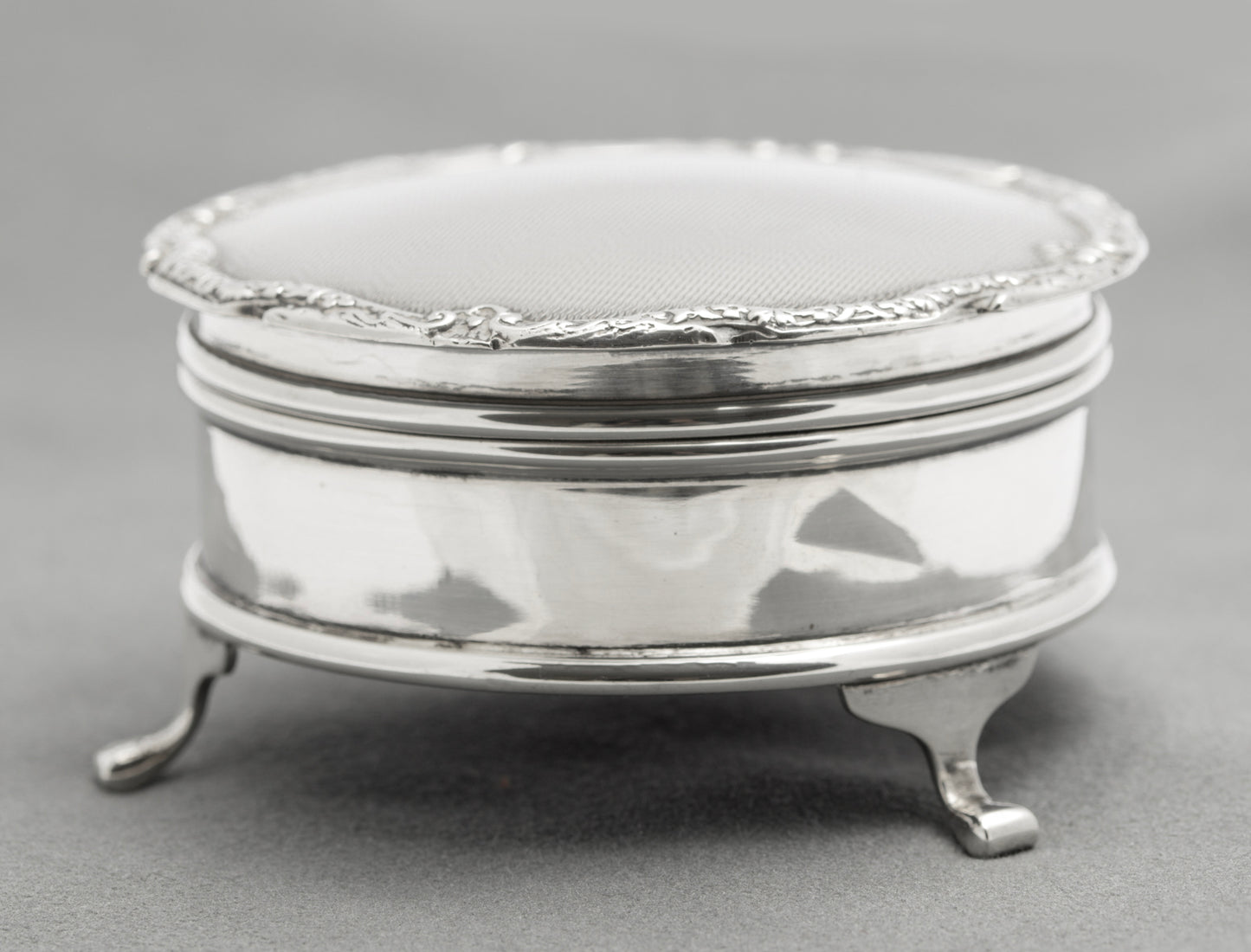 Vintage Sterling Silver Trinket Box Engine Turned Adie Brothers Hallmarked 1964 (B2585)