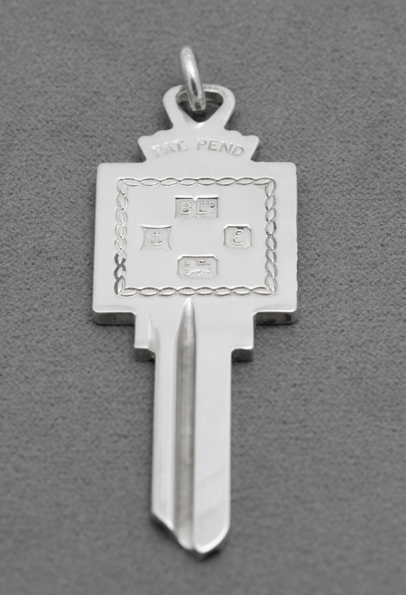 Vintage Sterling Silver Pendant In The Shape Of A Key Feature Hallmarks 1979 (B2598)