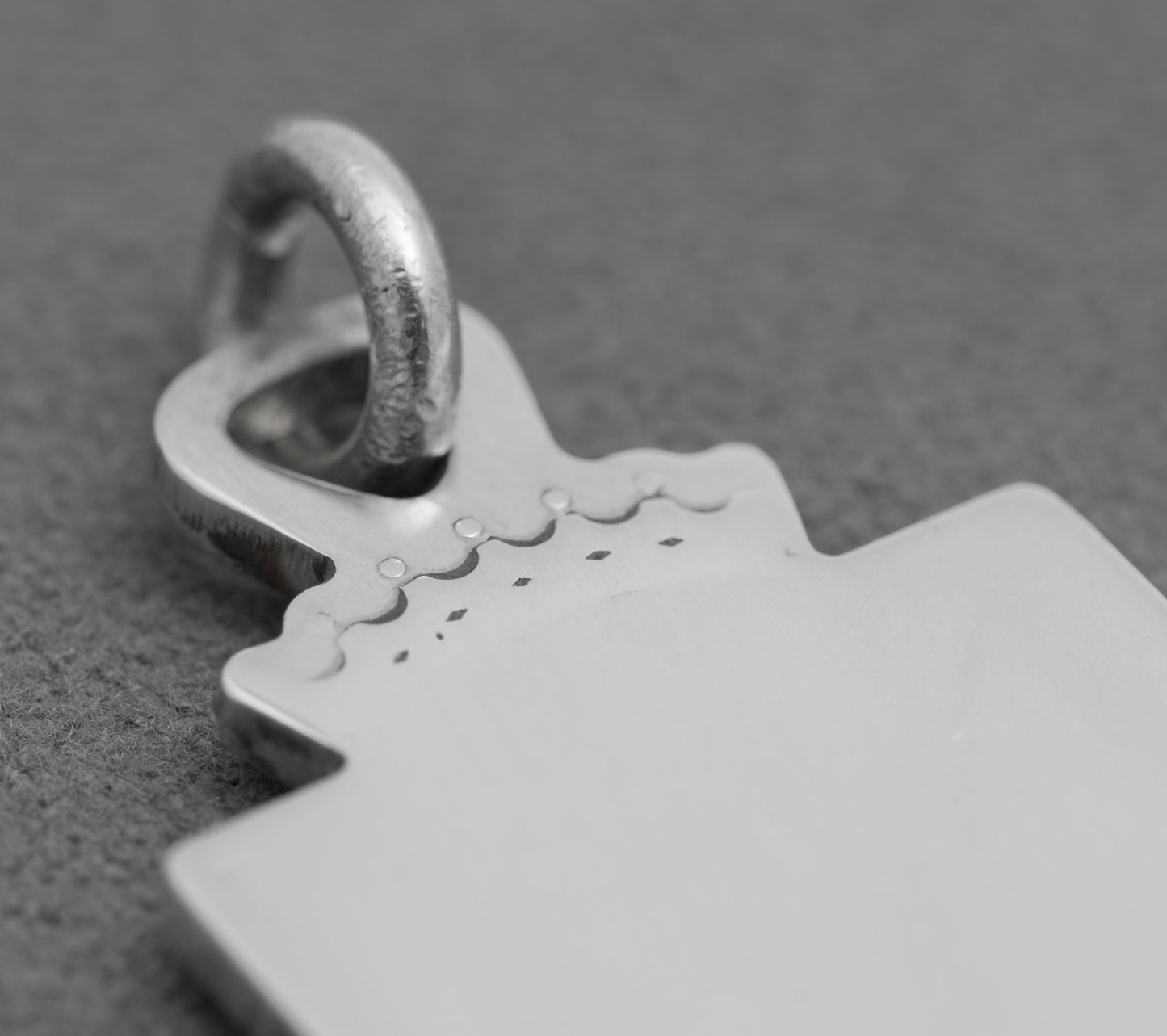 Vintage Sterling Silver Pendant In The Shape Of A Key Feature Hallmarks 1979 (B2598)