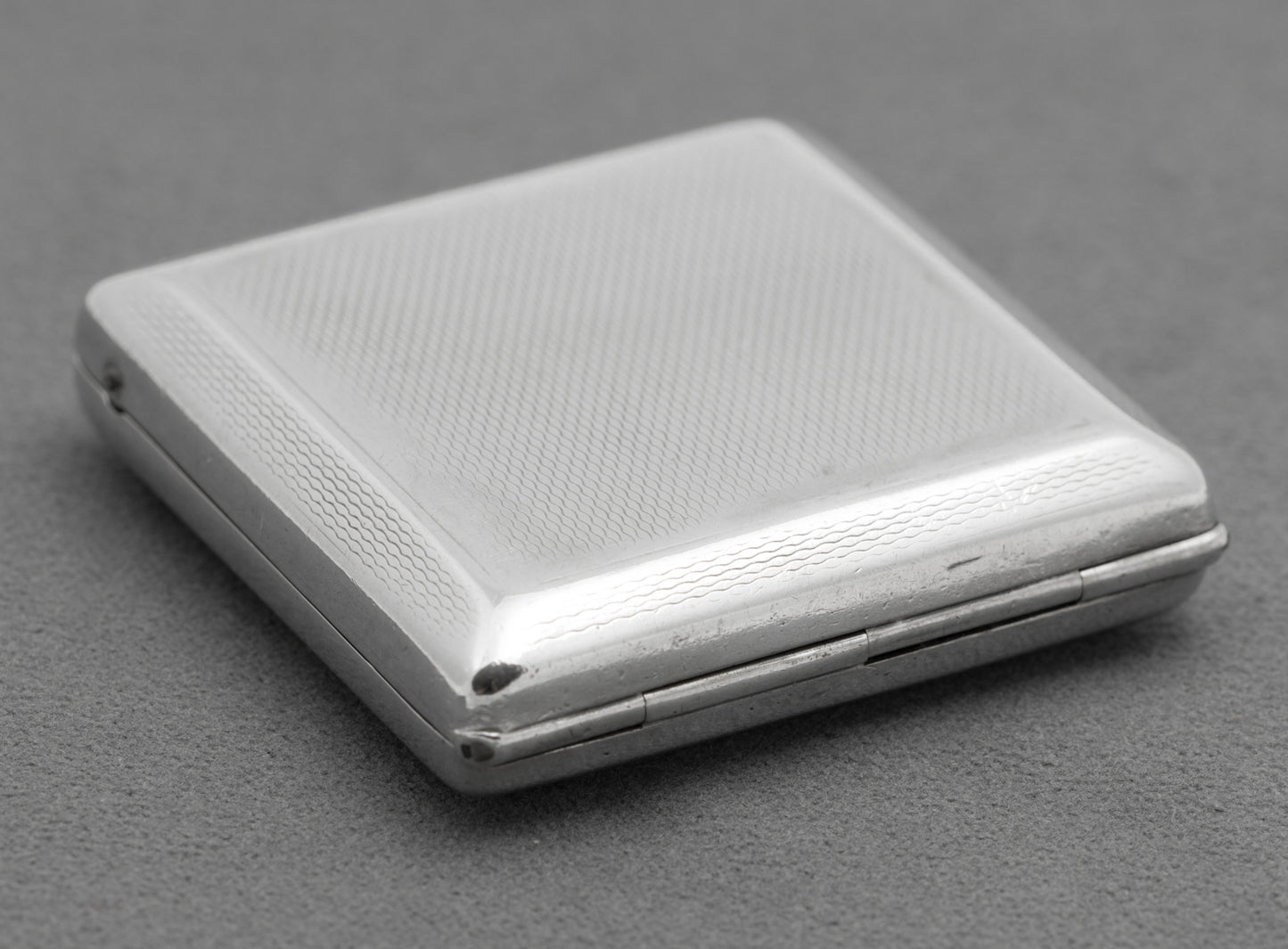 Art Deco Hallmarked 1936 Sterling Silver Case Travelling Folding Clock by Turner & Simpson (B2600)