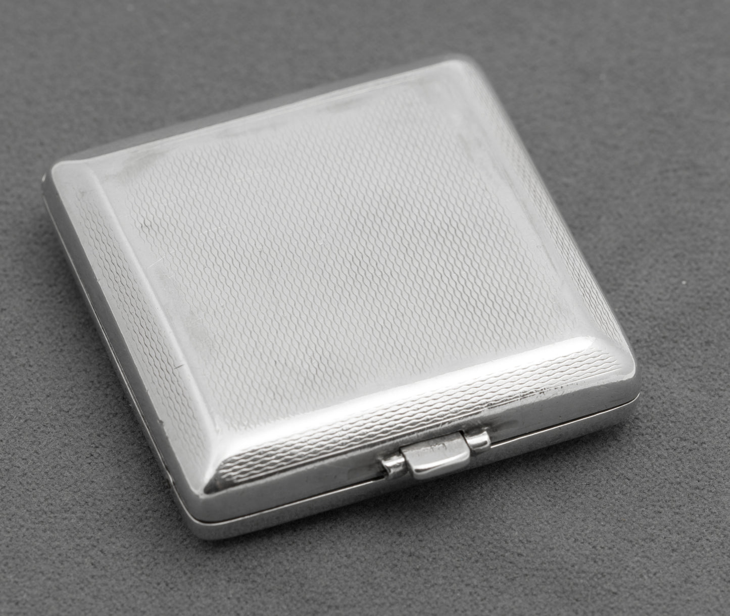 Art Deco Hallmarked 1936 Sterling Silver Case Travelling Folding Clock by Turner & Simpson (B2600)