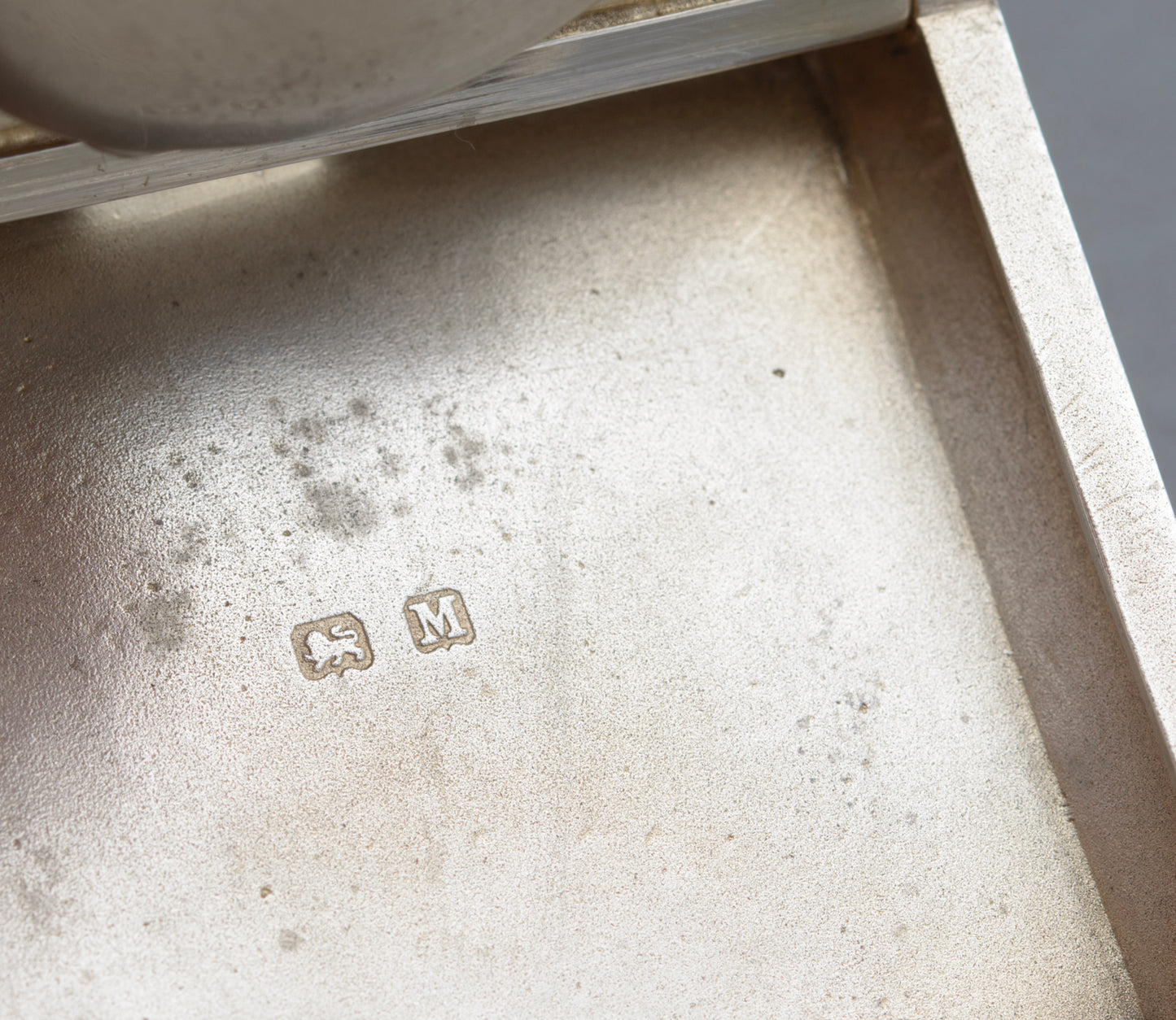 Art Deco Hallmarked 1936 Sterling Silver Case Travelling Folding Clock by Turner & Simpson (B2600)