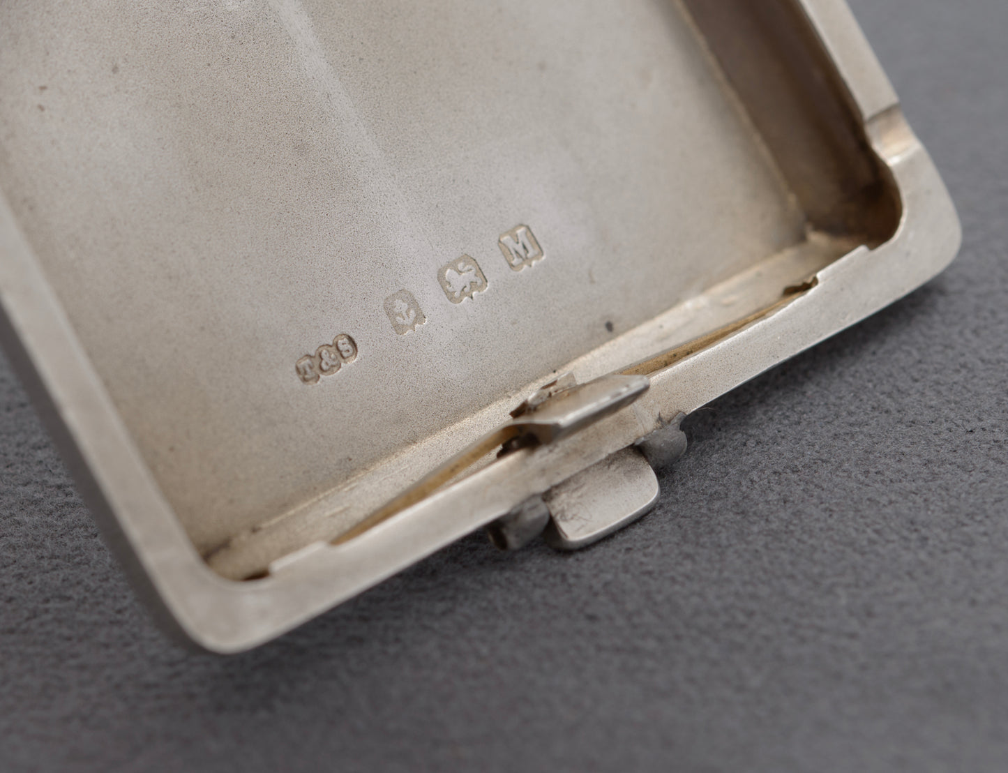 Art Deco Hallmarked 1936 Sterling Silver Case Travelling Folding Clock by Turner & Simpson (B2600)