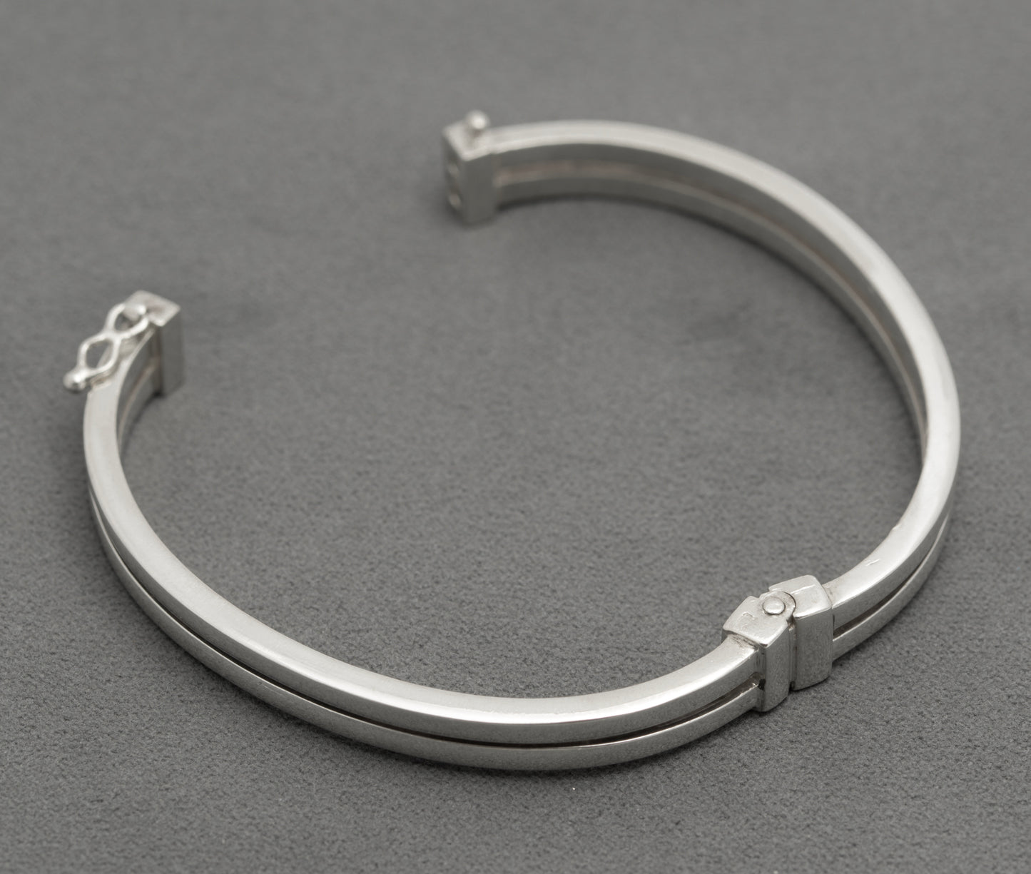 Vintage 925 Sterling Silver Hinged Bangle Double Bar Design 1980's Retro (B2604)