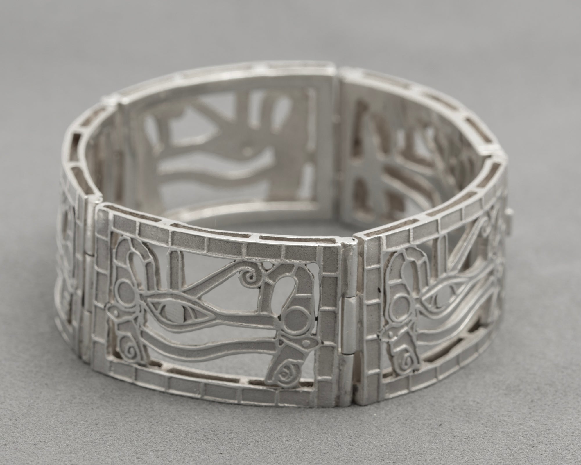Vintage Egyptian .900 Silver Eye Of Horus Panel Bracelet Cairo Marks (B2605)