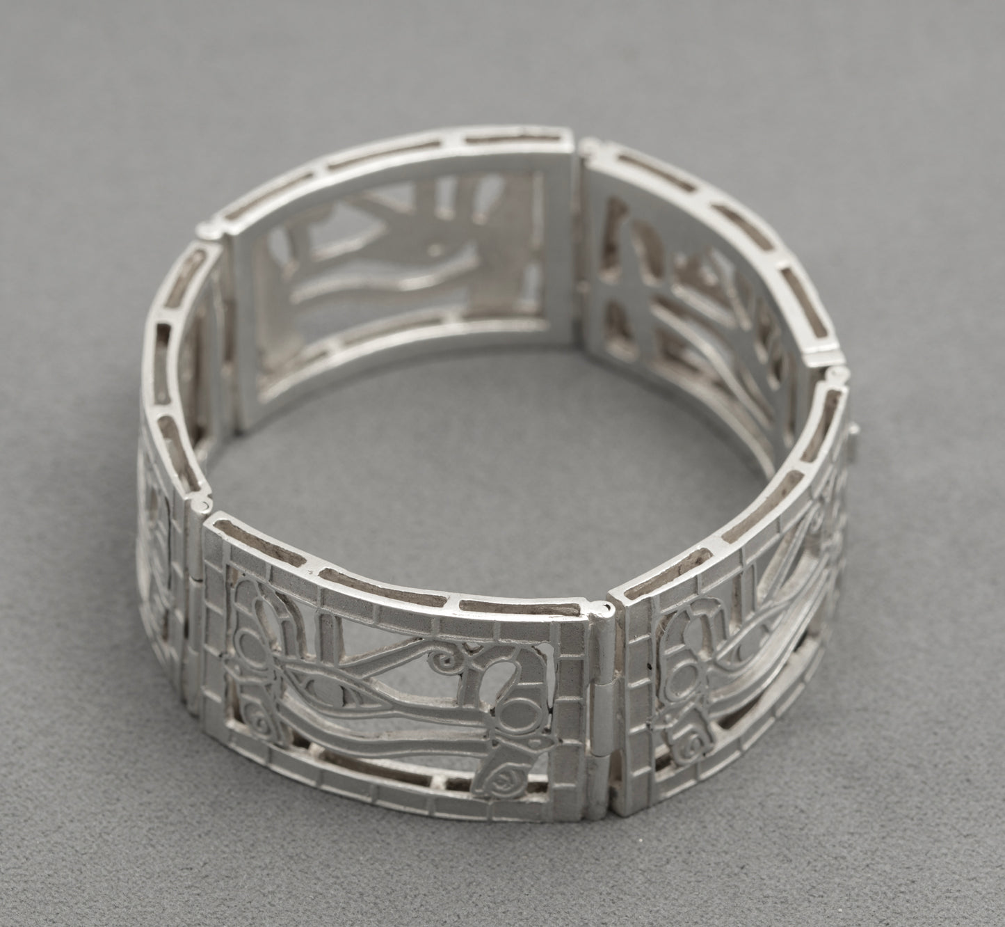 Vintage Egyptian .900 Silver Eye Of Horus Panel Bracelet Cairo Marks (B2605)