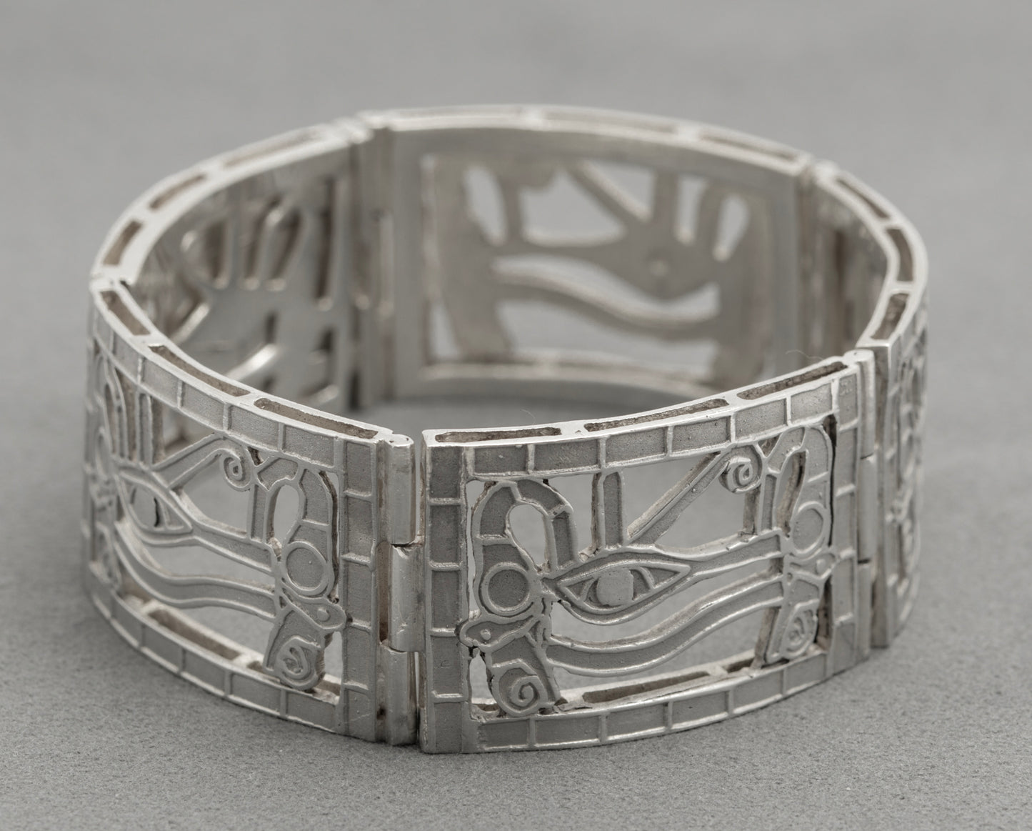 Vintage Egyptian .900 Silver Eye Of Horus Panel Bracelet Cairo Marks (B2605)