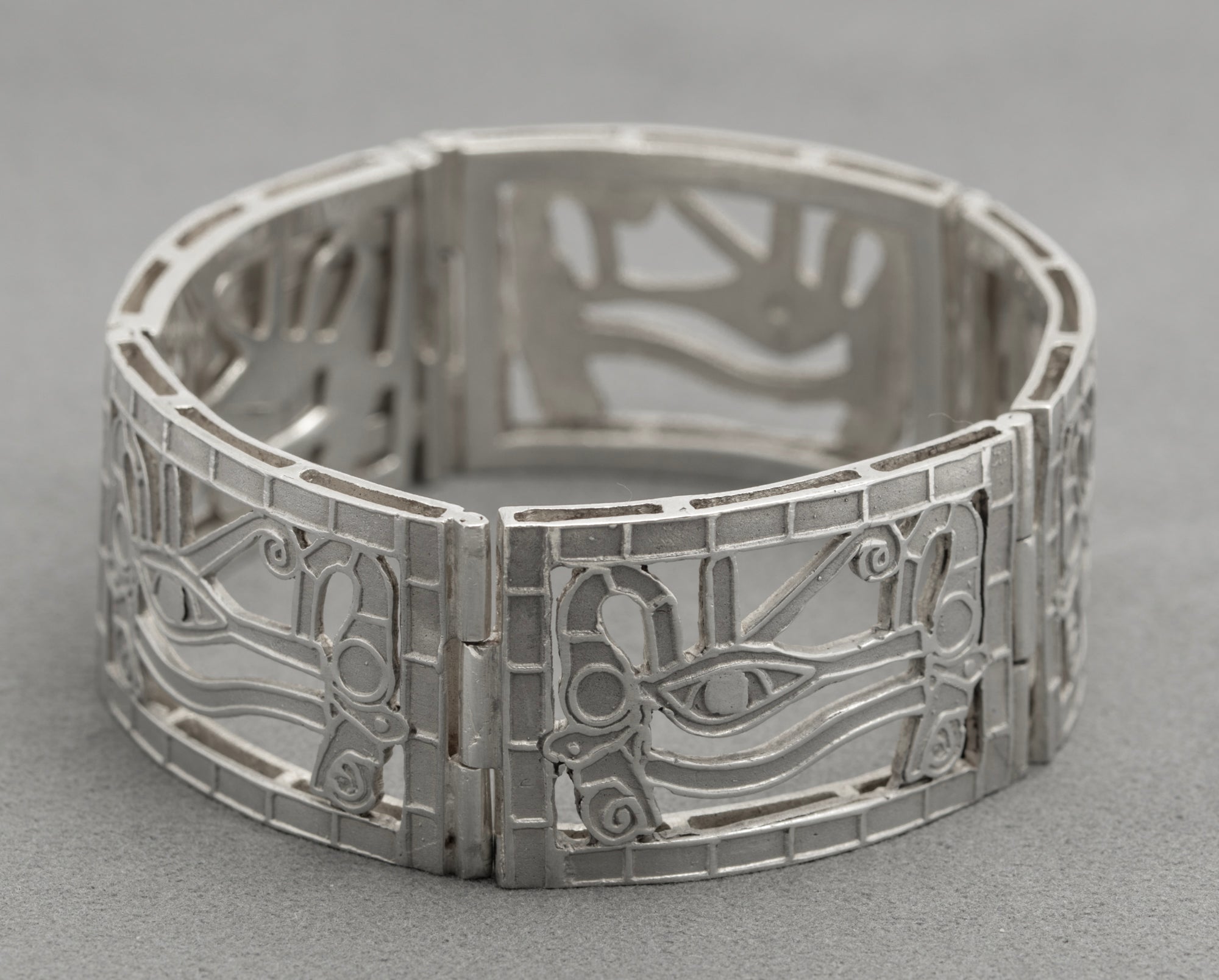 Vintage Egyptian .900 Silver Eye Of Horus Panel Bracelet Cairo Marks (B2605)