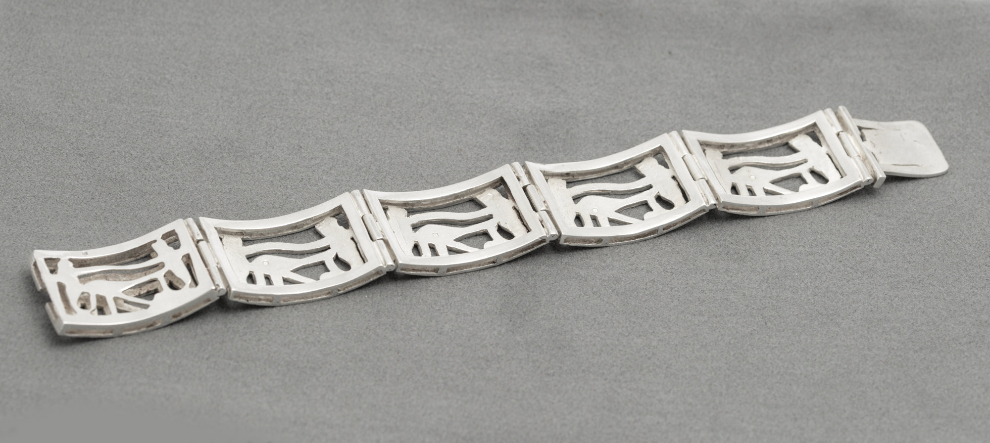 Vintage Egyptian .900 Silver Eye Of Horus Panel Bracelet Cairo Marks (B2605)