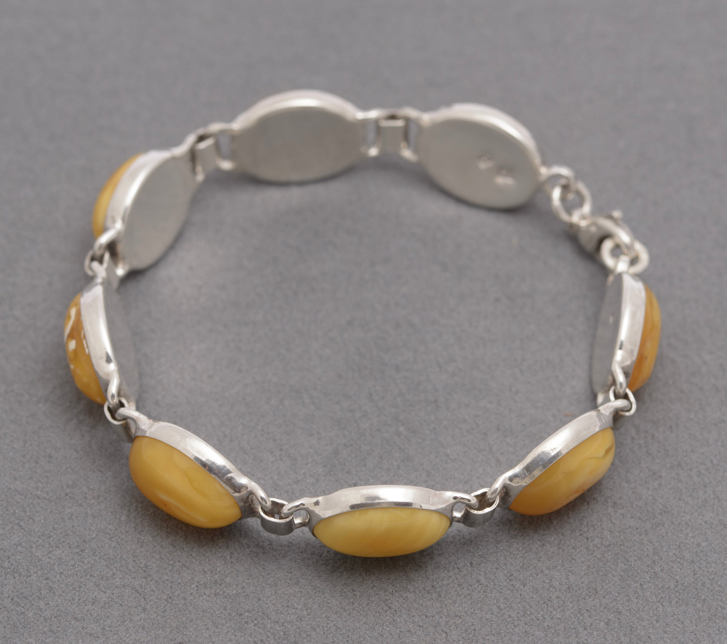 Vintage Polish Sterling Silver & Natural Egg Yolk Amber Cabochon Bracelet (B2609)