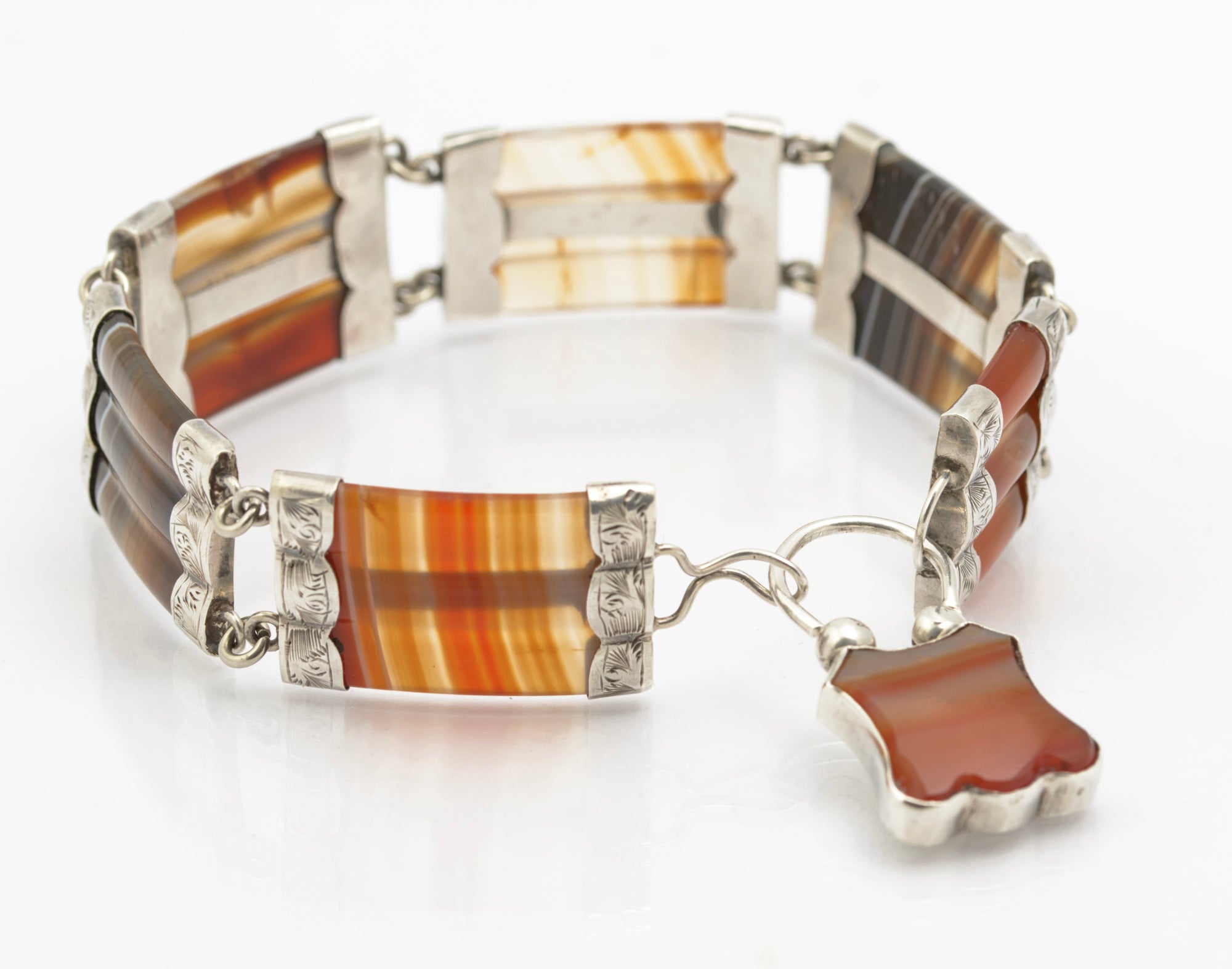 Antique Scottish Sterling Silver & Agate Bracelet With Decorative Clasp c.1870 (B2621)