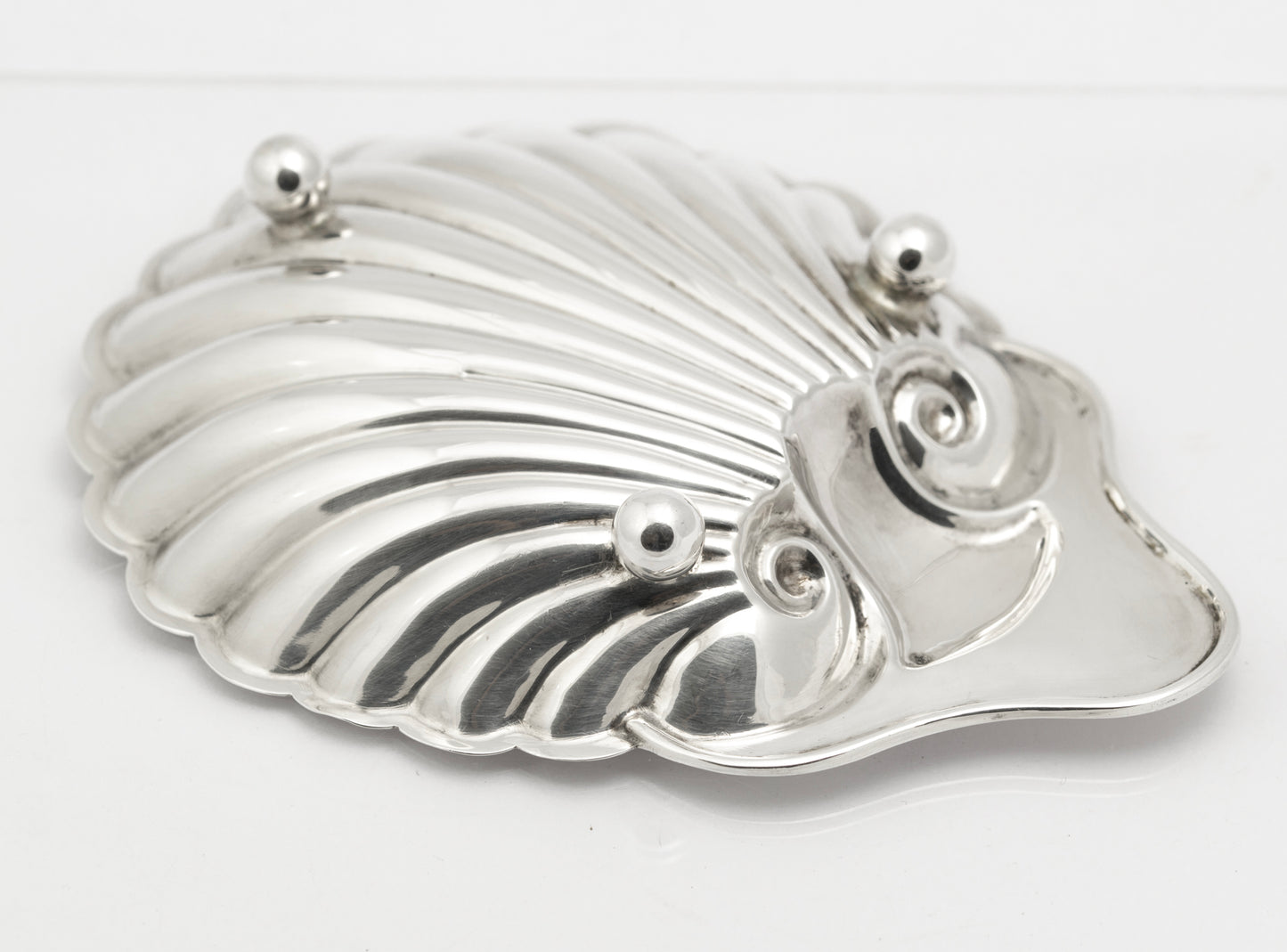 Antique Sterling Silver Shell Shaped Dish Edwardian Hallmarked 1902 J Deakin (B2623)