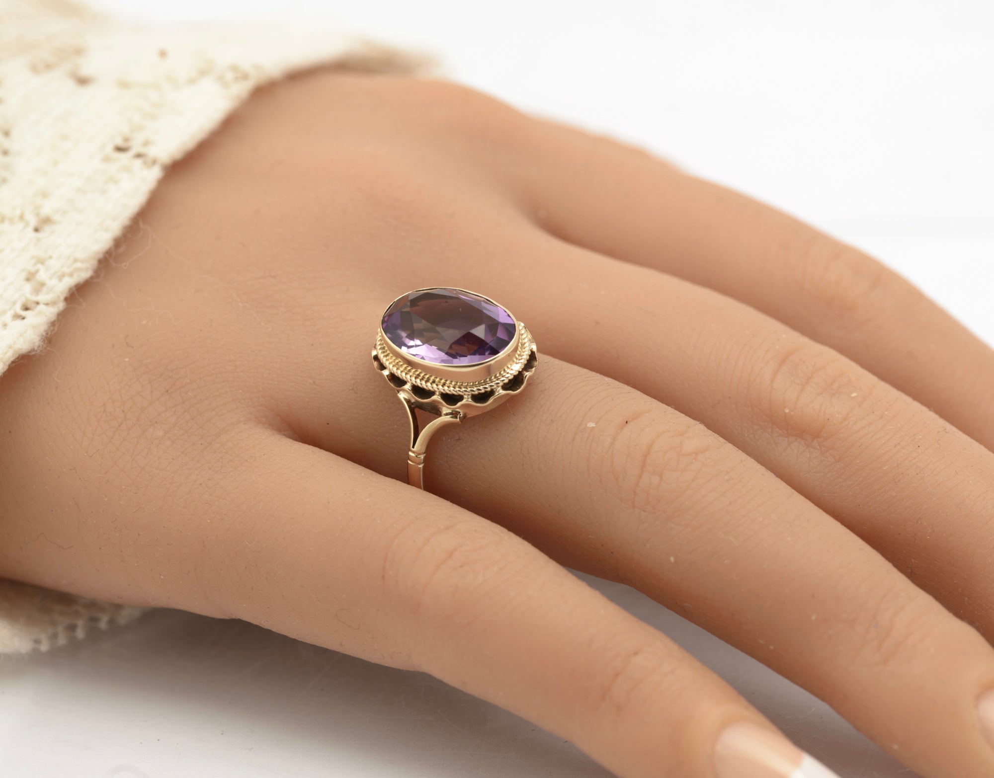 Vintage 9ct Gold & Natural 4 Carat Amethyst Gemstone Dress Ring UK Size N1/2 (B2628)