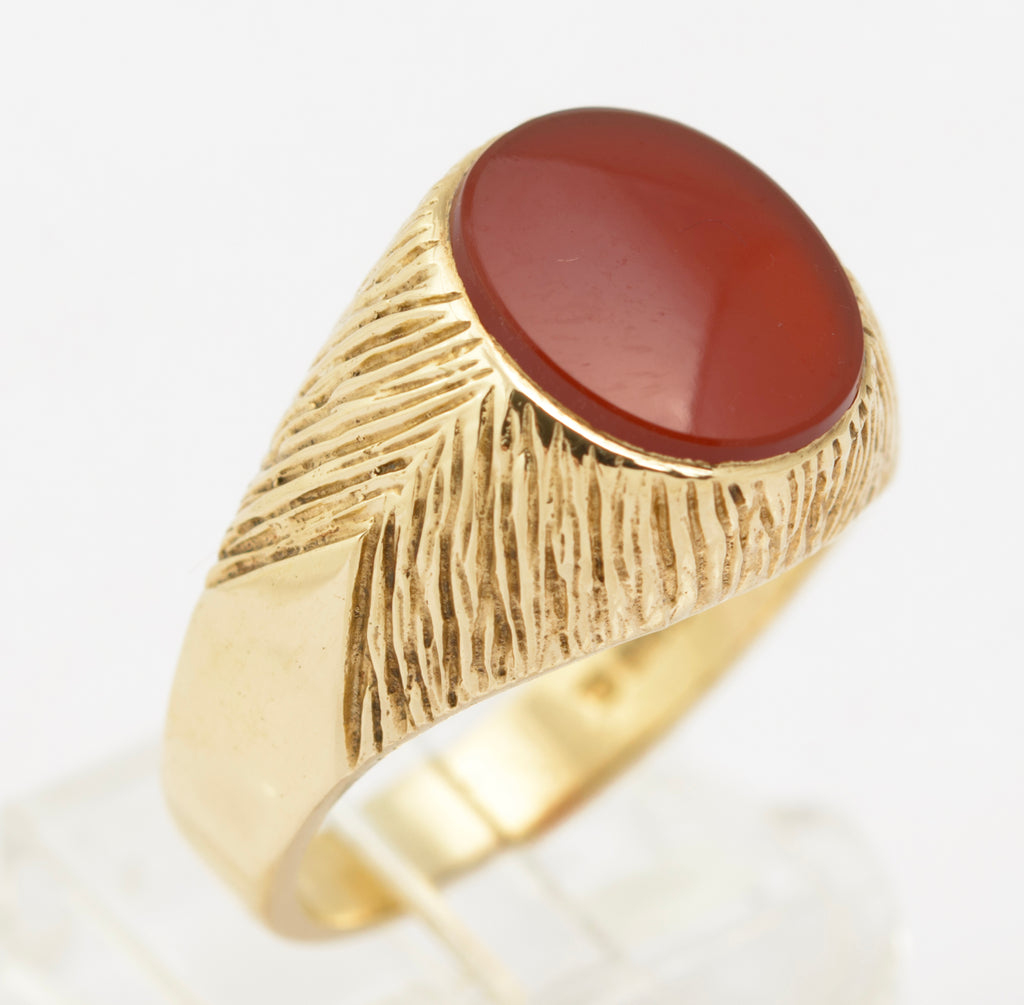 Vintage 9ct Gold Signet Ring With Carnelian Cabochon & Textured Detail UK Size Q (B2630)