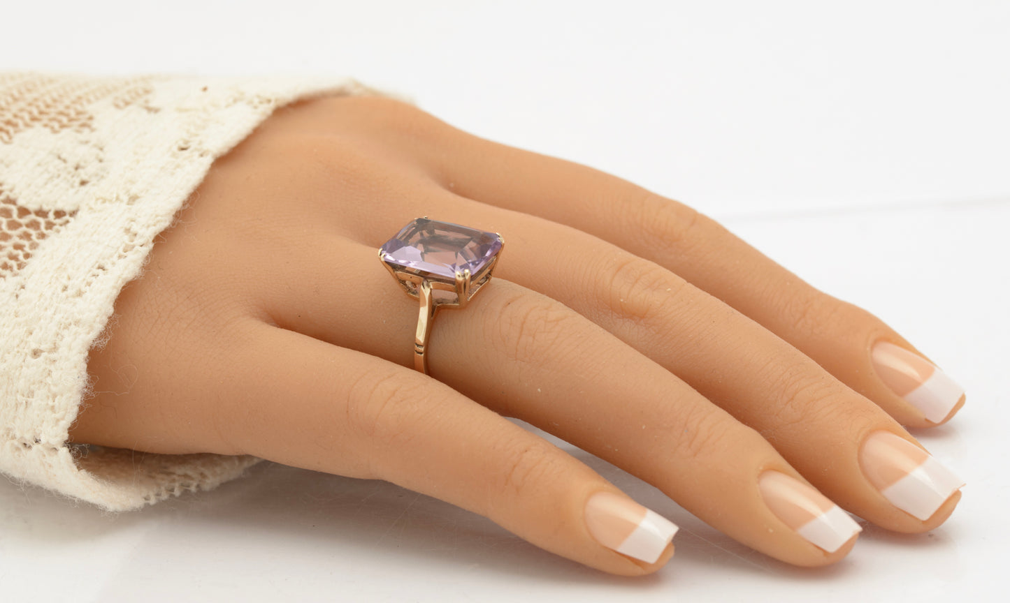 Vintage 9ct Gold Ring Large 8 Carat Natural Rose De France Amethyst Size K1/2 (B2631)