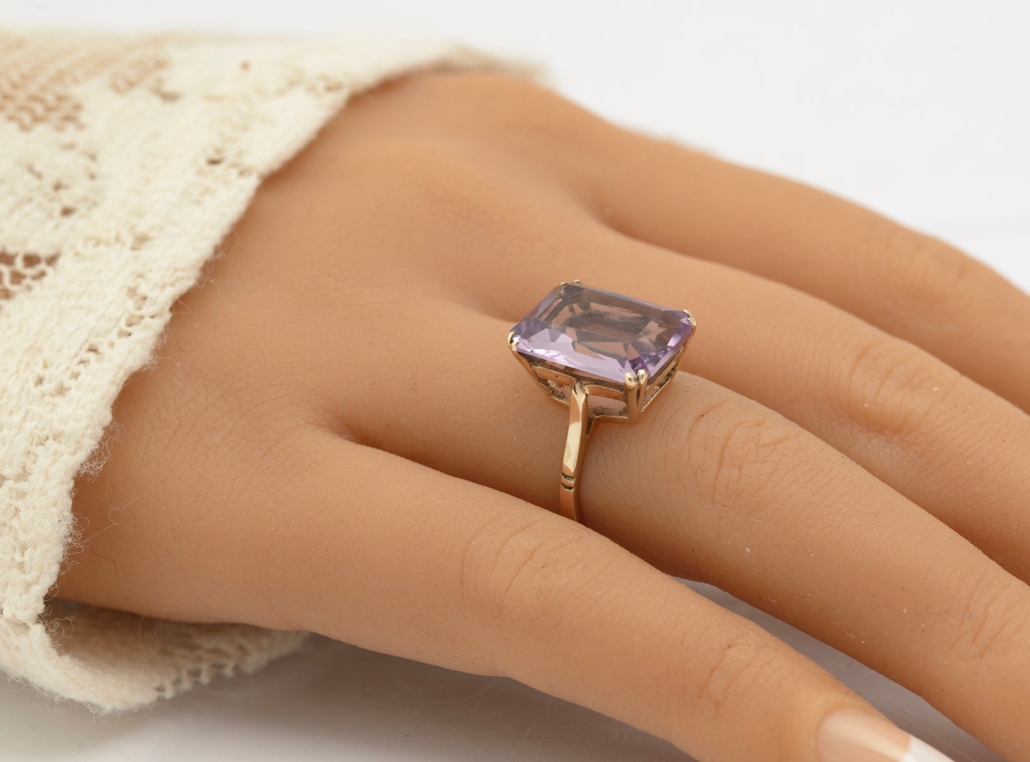 Vintage 9ct Gold Ring Large 8 Carat Natural Rose De France Amethyst Size K1/2 (B2631)