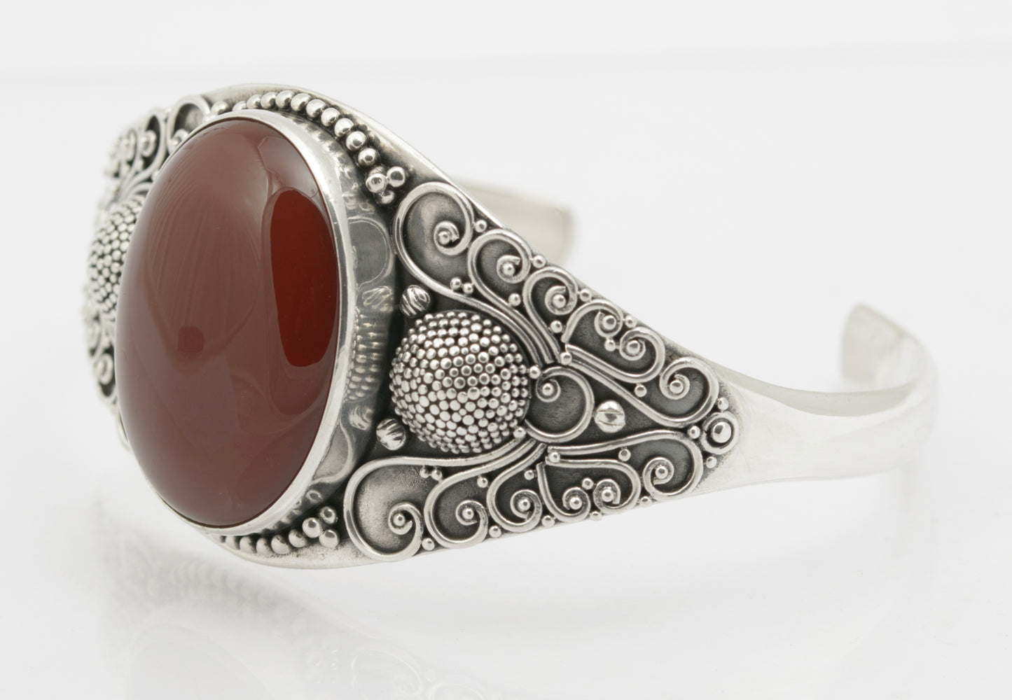 Suarti Sterling Silver Chunky Bangle With Large Carnelian Cabochon Hallmark 2008 (B2634)