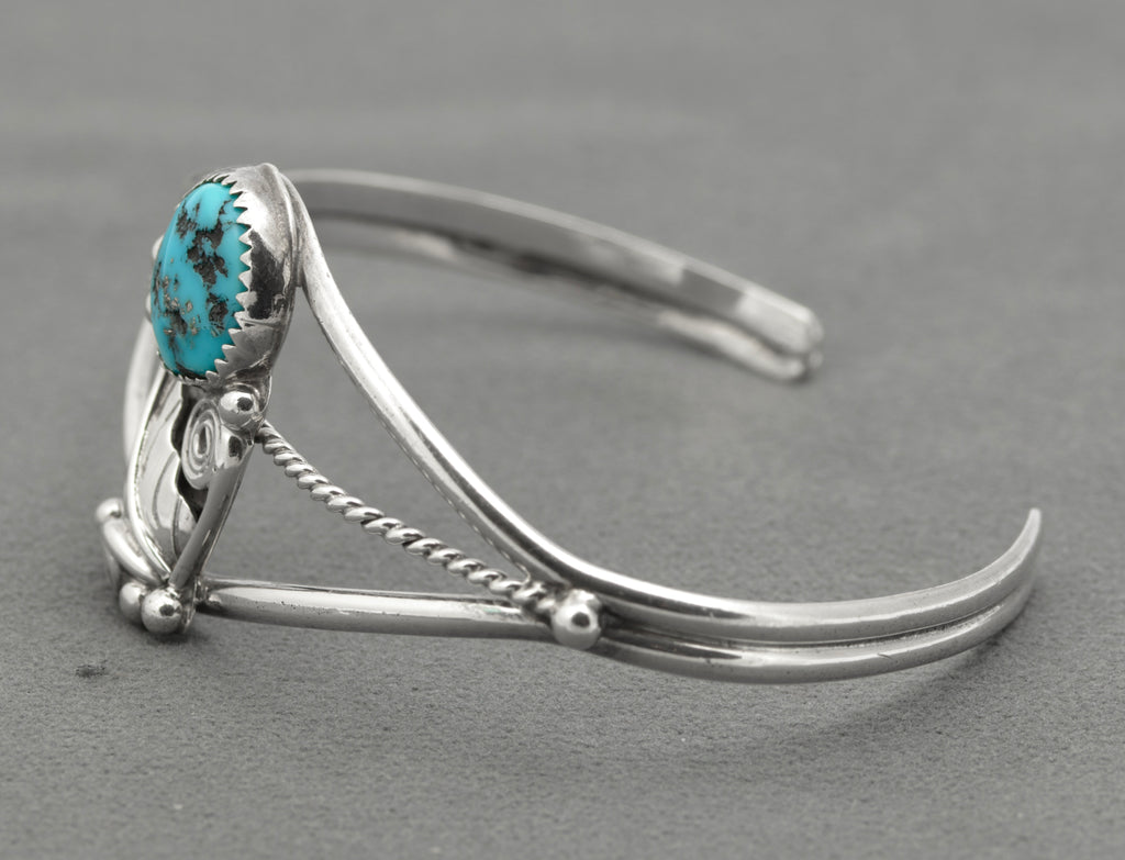 Vintage Sterling Silver Native American Design Bangle With Turquoise Cabochon (B2636)