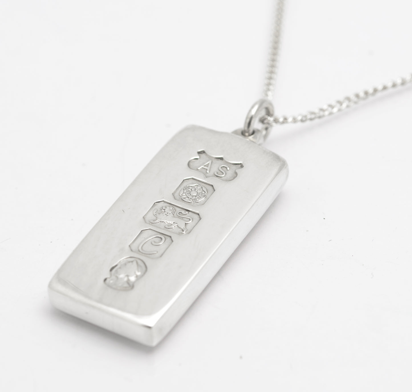 Vintage Sterling Silver Ingot Pendant Necklace Queen Elizabeth II Silver Jubilee (B2644)