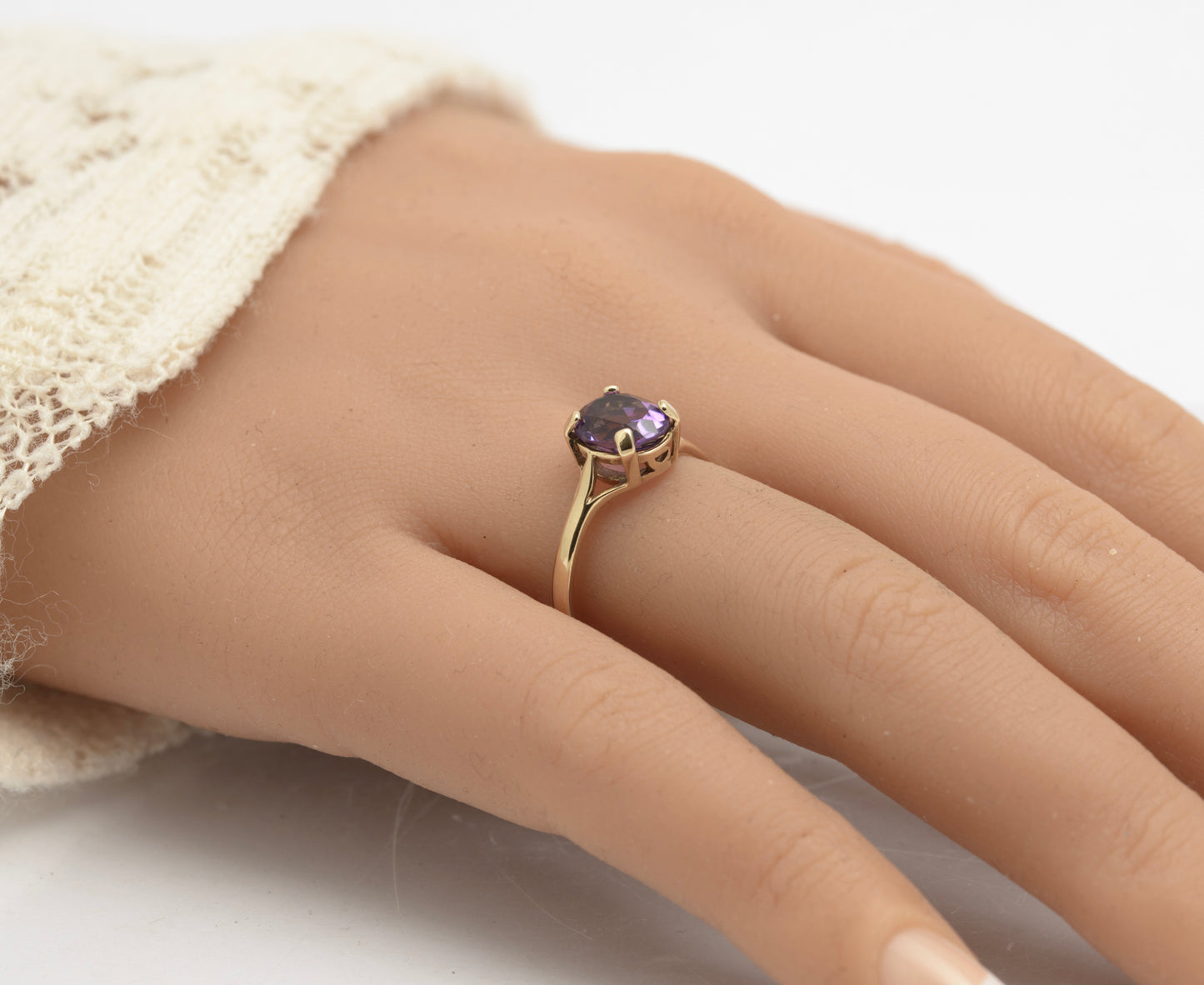 Vintage 9ct Gold & Natural Amethyst Gemstone Solitaire Ring Hallmarked 1990's (B2647)