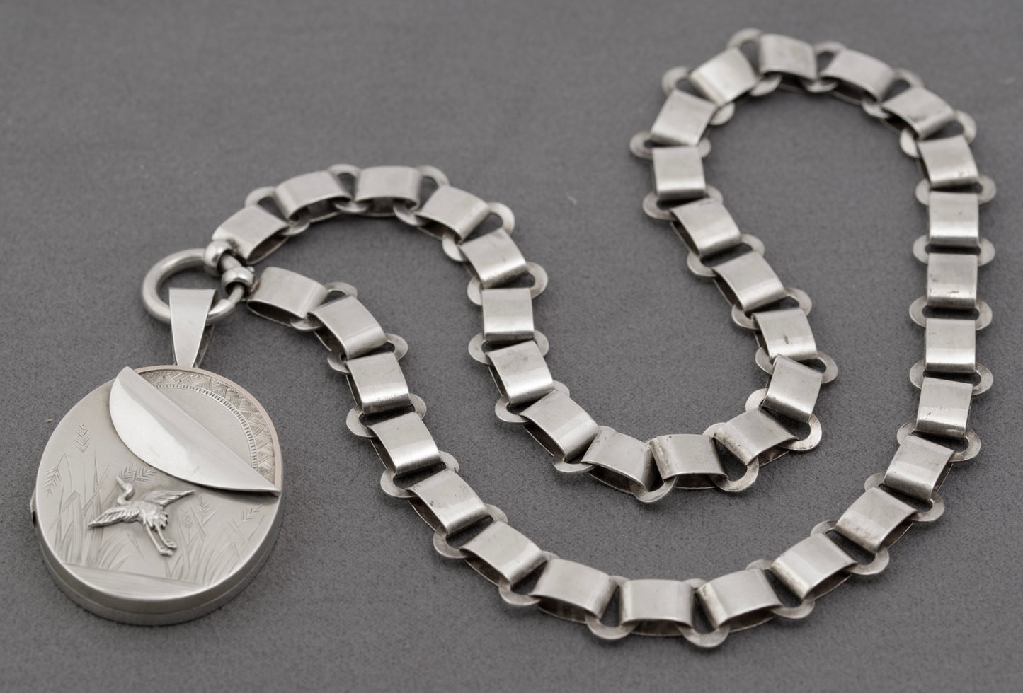 Antique Victorian Sterling Silver Book Chain & Locket Aesthetic Period c.1880 (B2659)