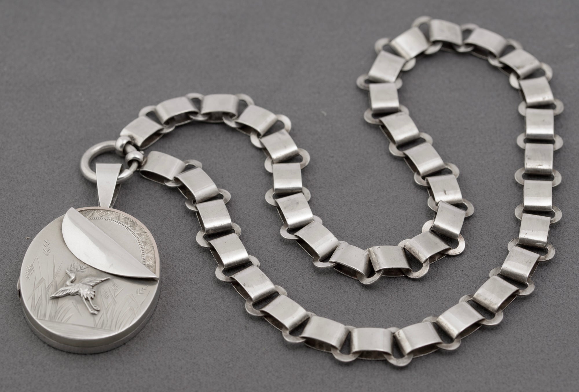 Antique Victorian Sterling Silver Book Chain & Locket Aesthetic Period c.1880 (B2659)