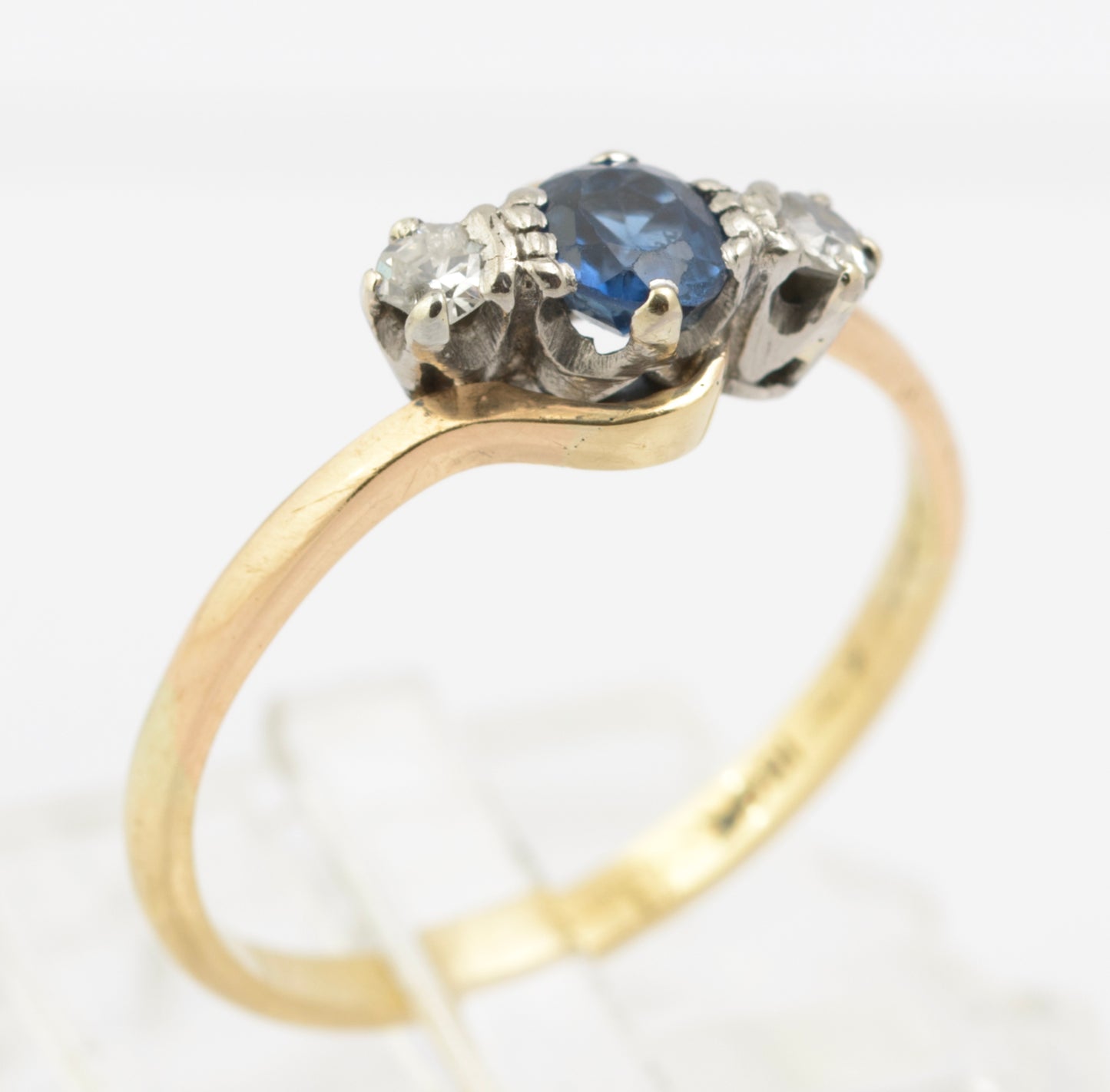 Vintage 18ct Gold & Natural Sapphire & Diamond Bypass Ring Size M (B2662)